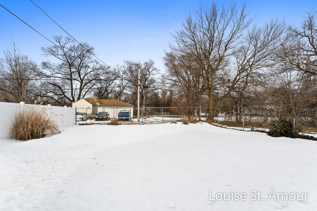 436 Catawba Avenue Muskegon MI 49442