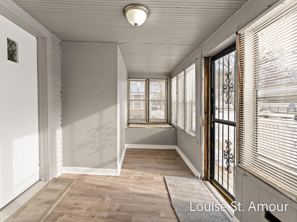 436 Catawba Avenue Muskegon MI 49442