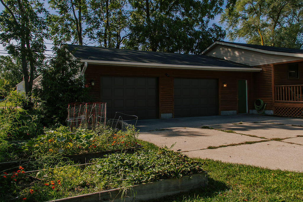 408 W 20th Street Holland MI 49423