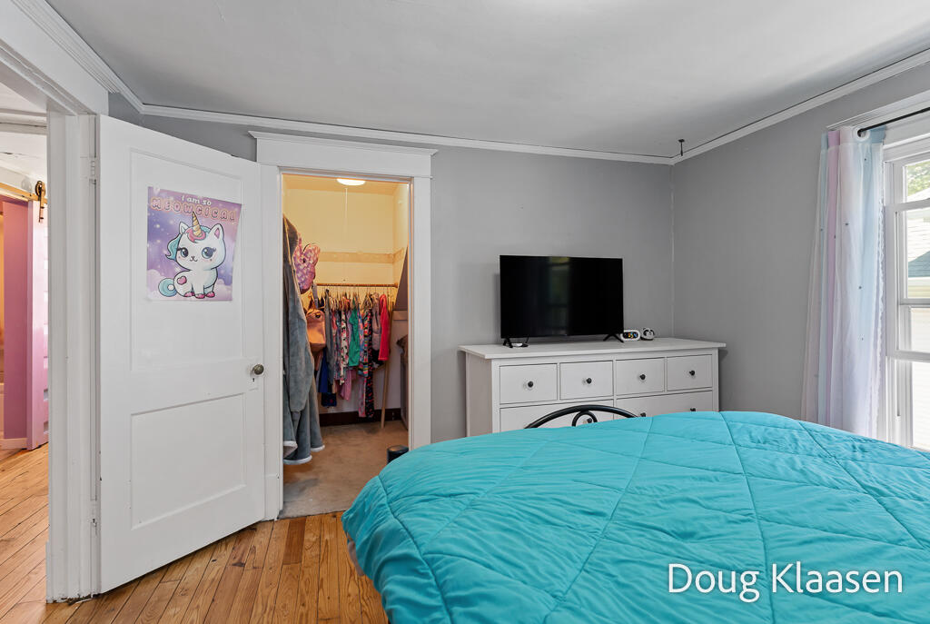 67 W 18th Street Holland MI 49423