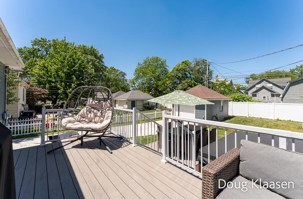 67 W 18th Street Holland MI 49423