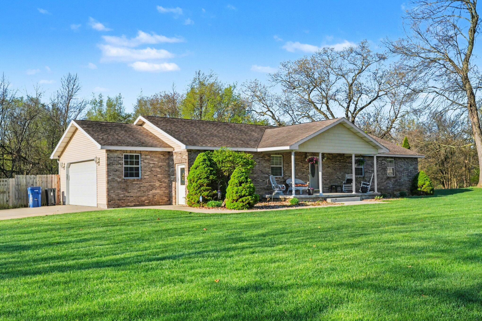23803 Evan Street Cassopolis MI 49031