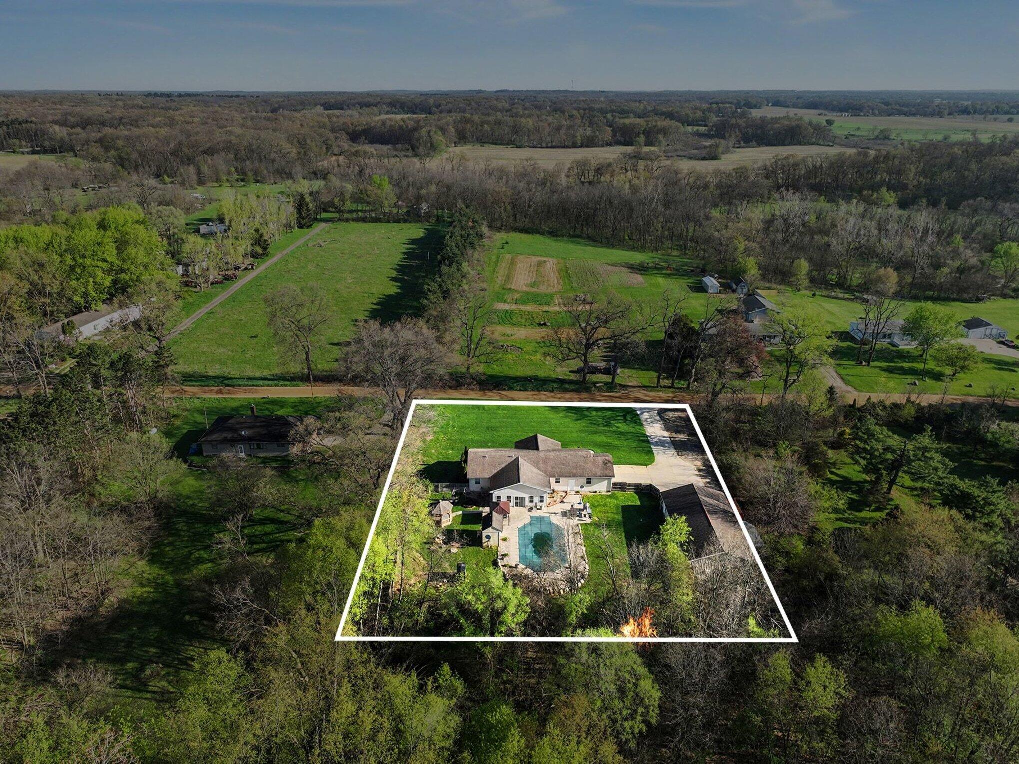 23803 Evan Street Cassopolis MI 49031
