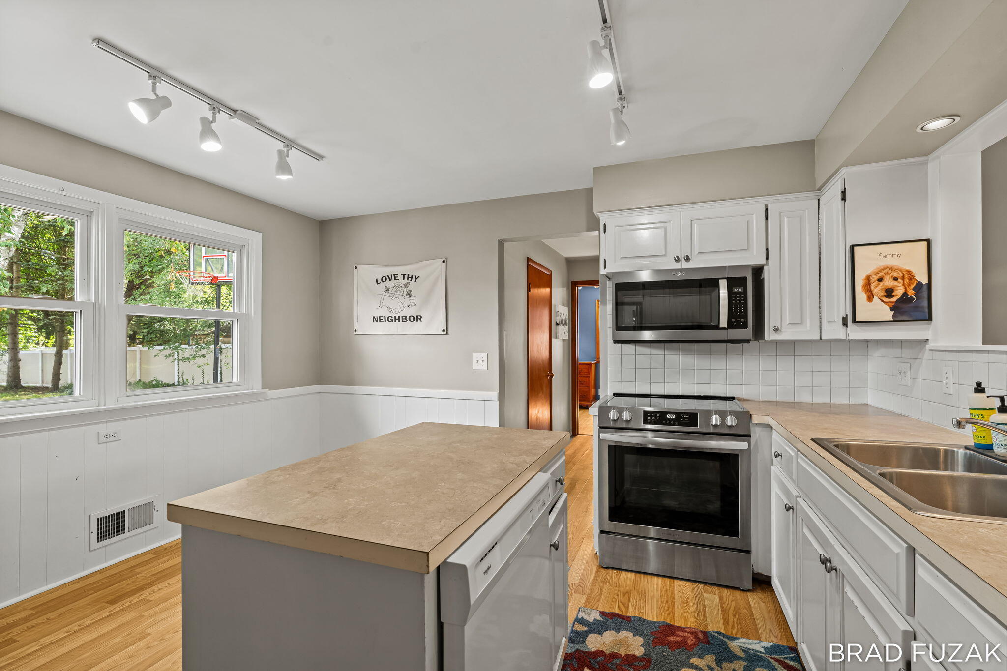 103 Birchwood Avenue Holland MI 49423