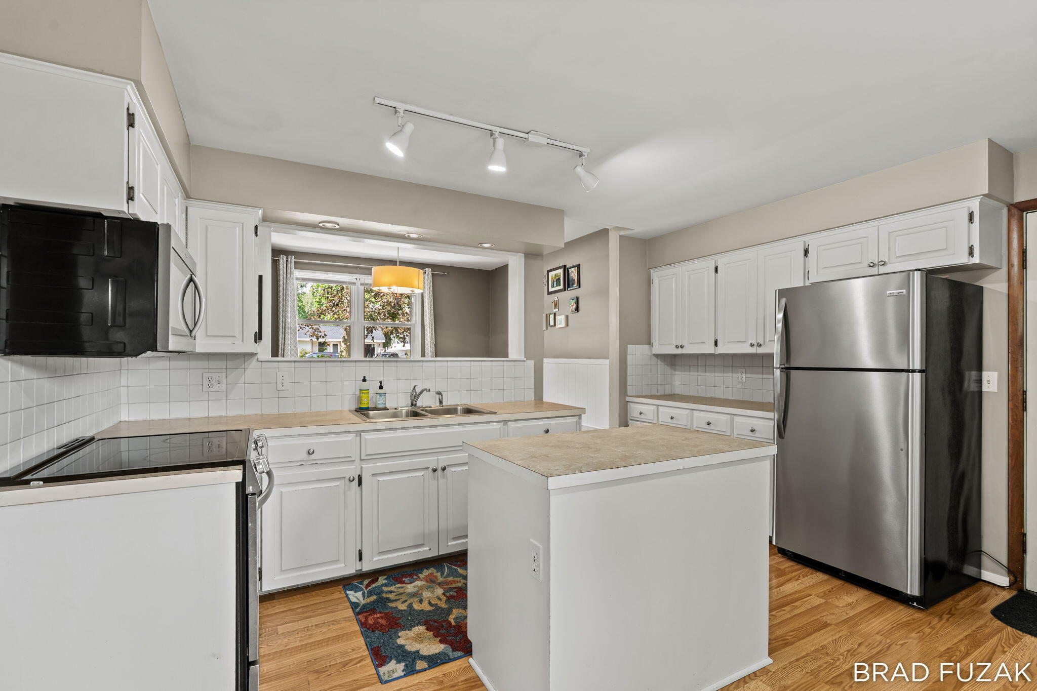103 Birchwood Avenue Holland MI 49423