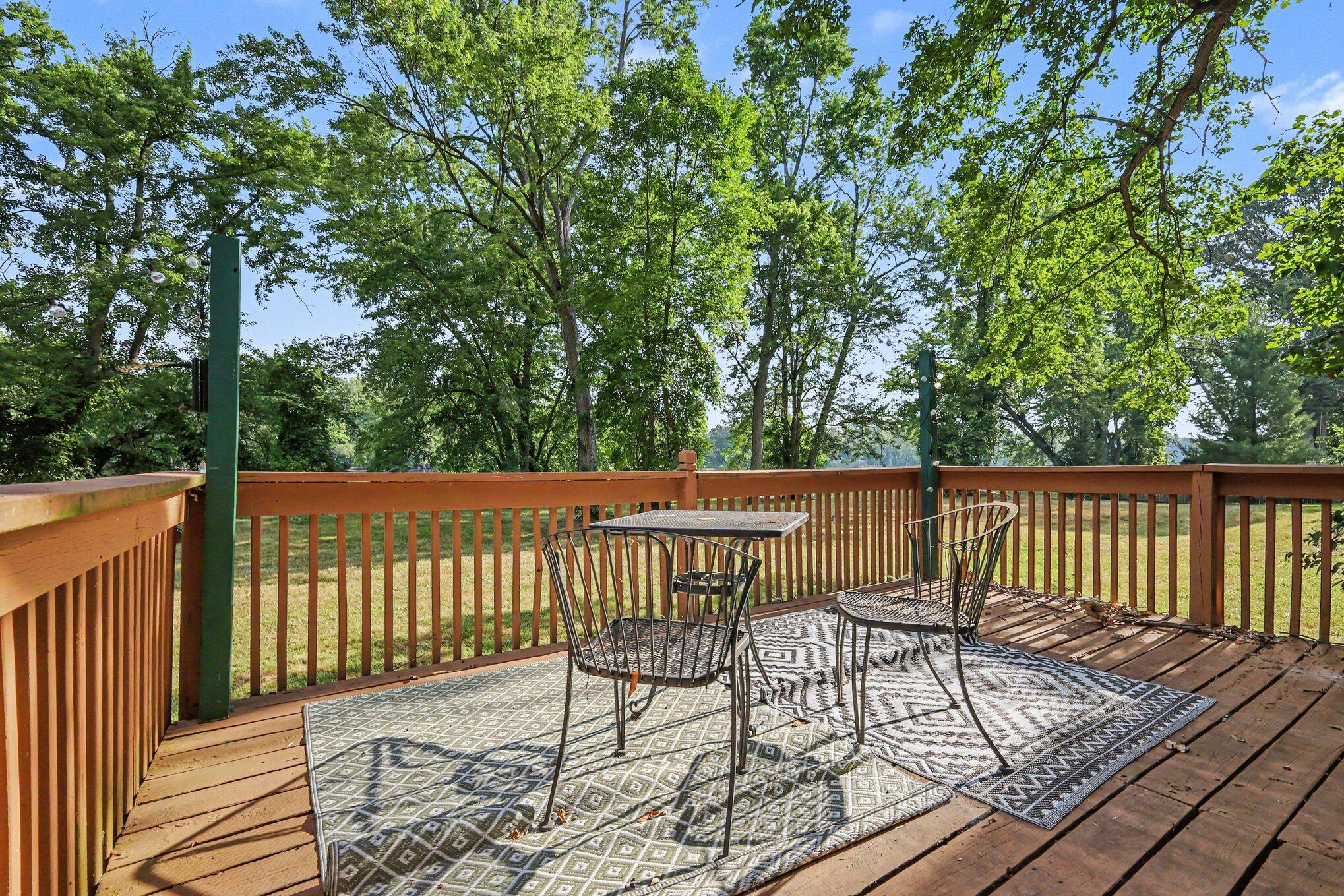 2067 Riverbank Avenue NE Grand Rapids MI 49525