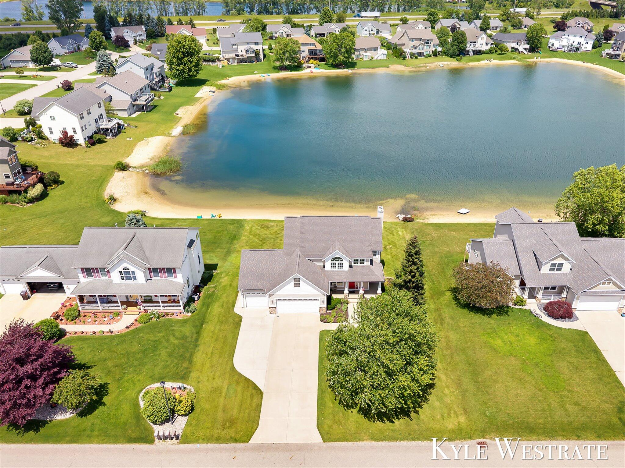 8907 Mica Drive Zeeland MI 49464