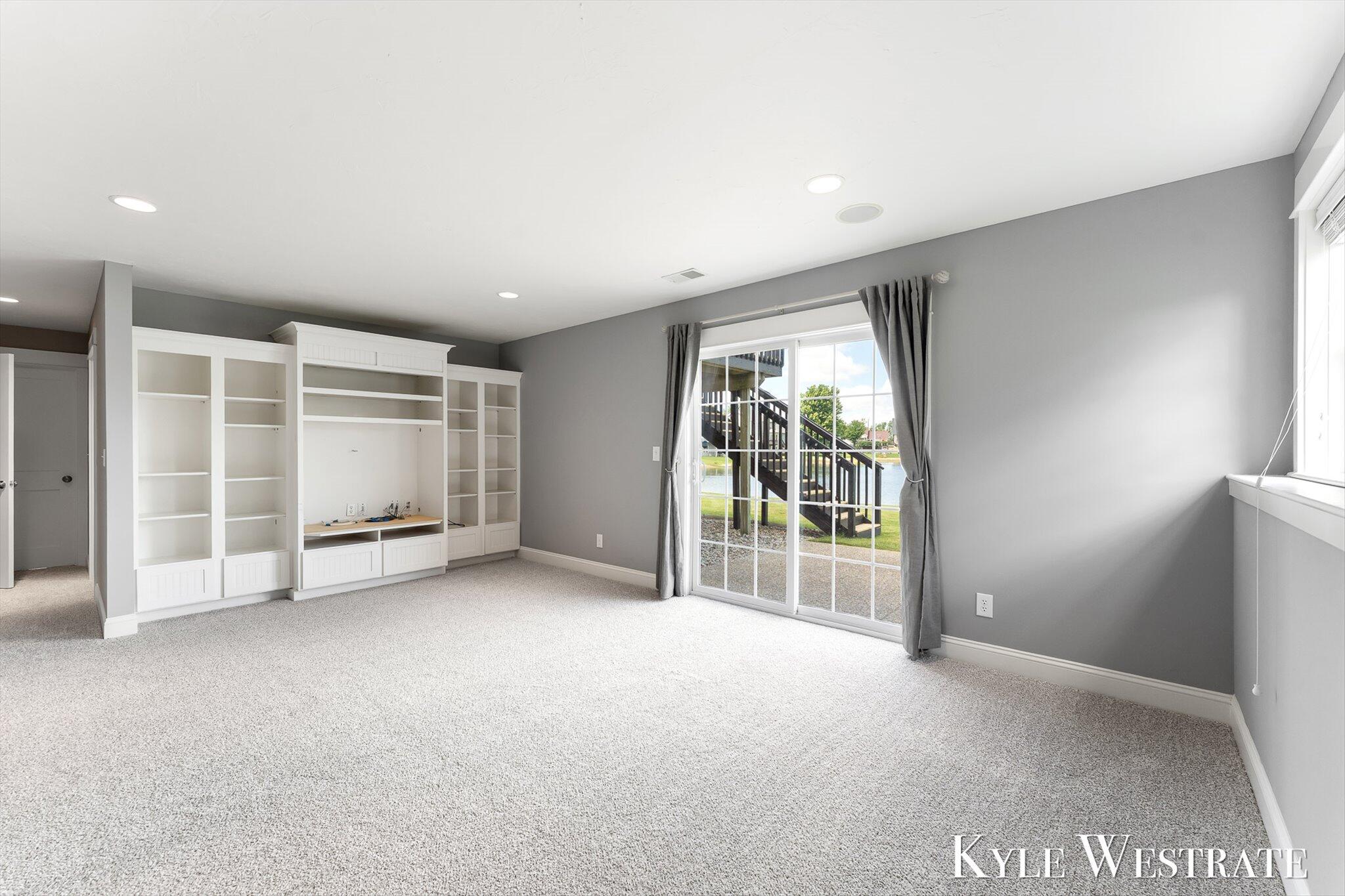 8907 Mica Drive Zeeland MI 49464