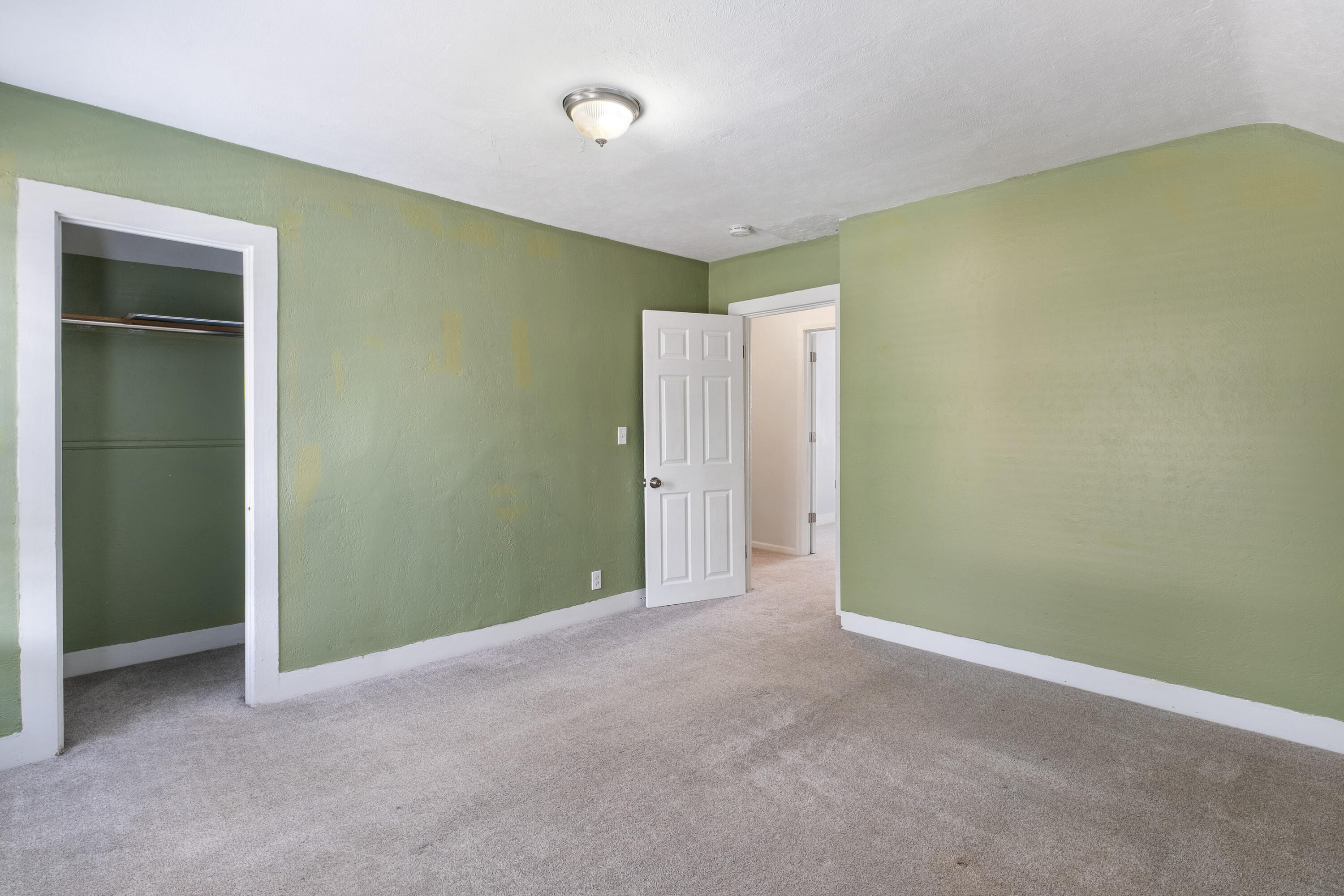 26 Dennis Avenue SE Grand Rapids MI 49506