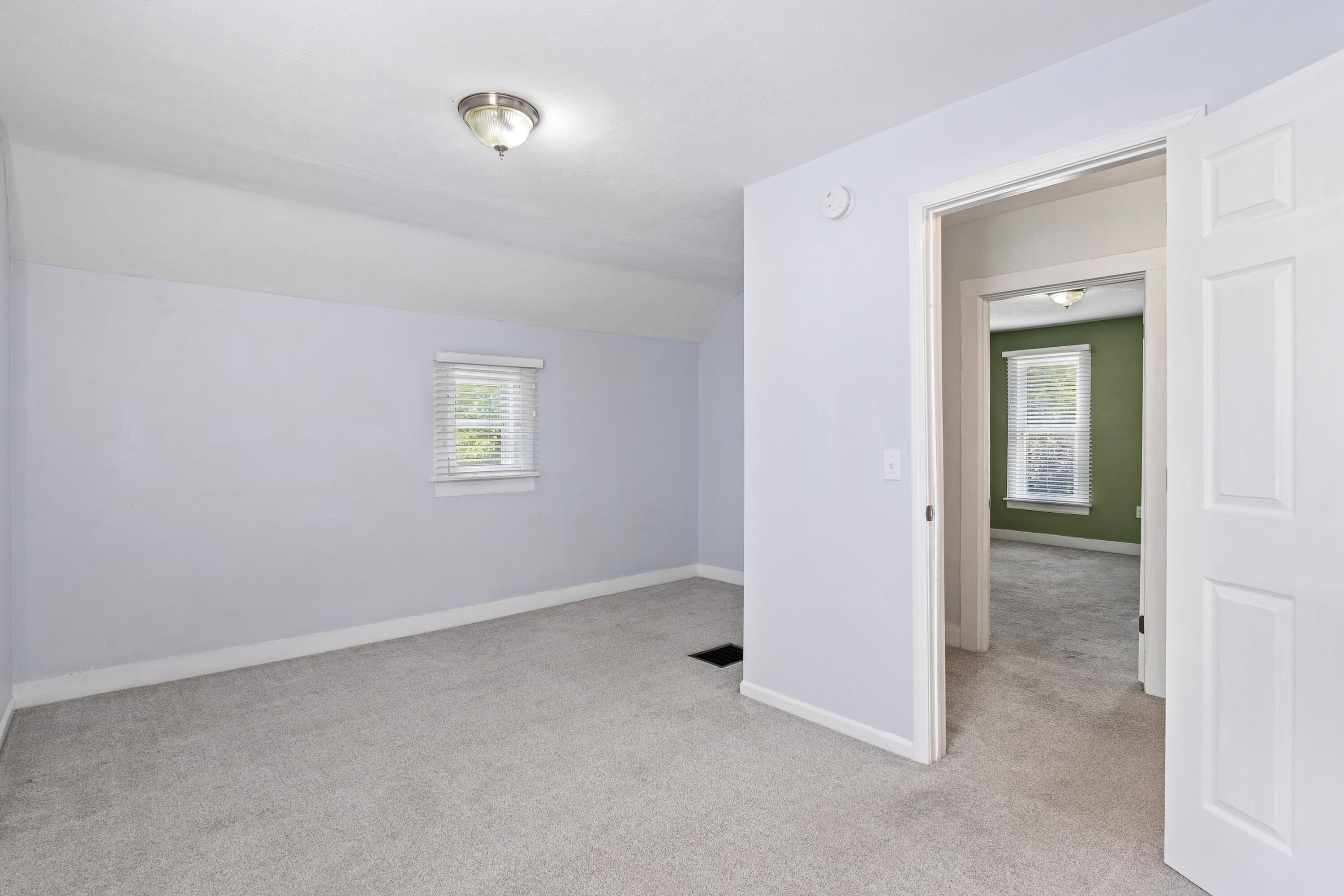 26 Dennis Avenue SE Grand Rapids MI 49506