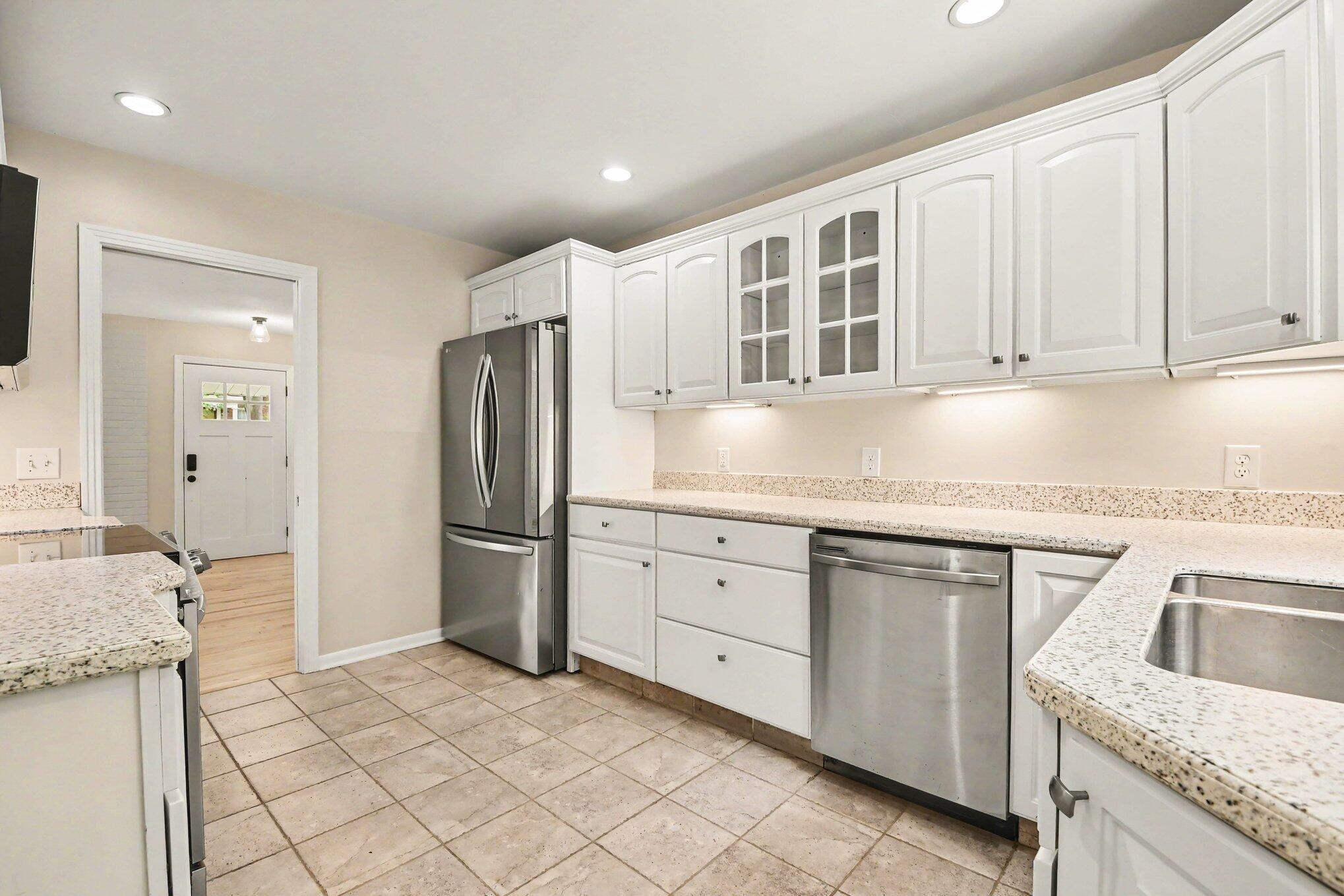 1521 Lake Grove Avenue SE East Grand Rapids MI 49506