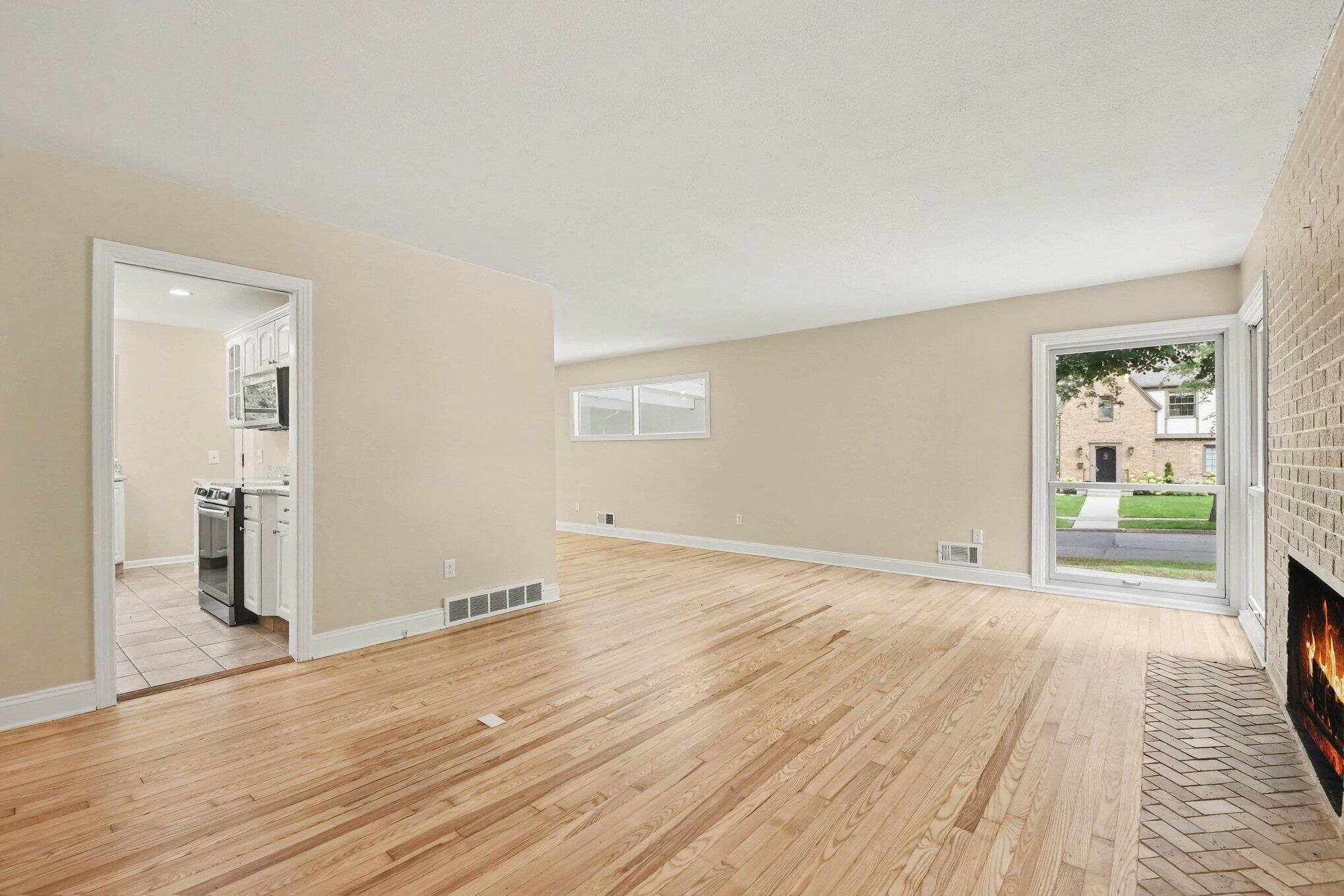 1521 Lake Grove Avenue SE East Grand Rapids MI 49506
