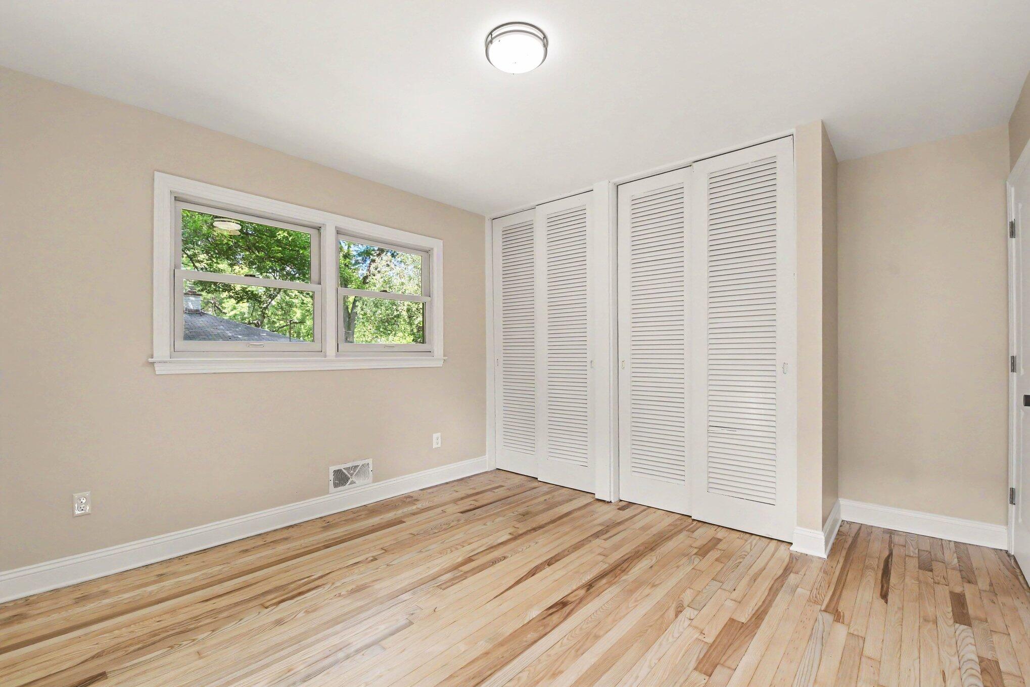 1521 Lake Grove Avenue SE East Grand Rapids MI 49506
