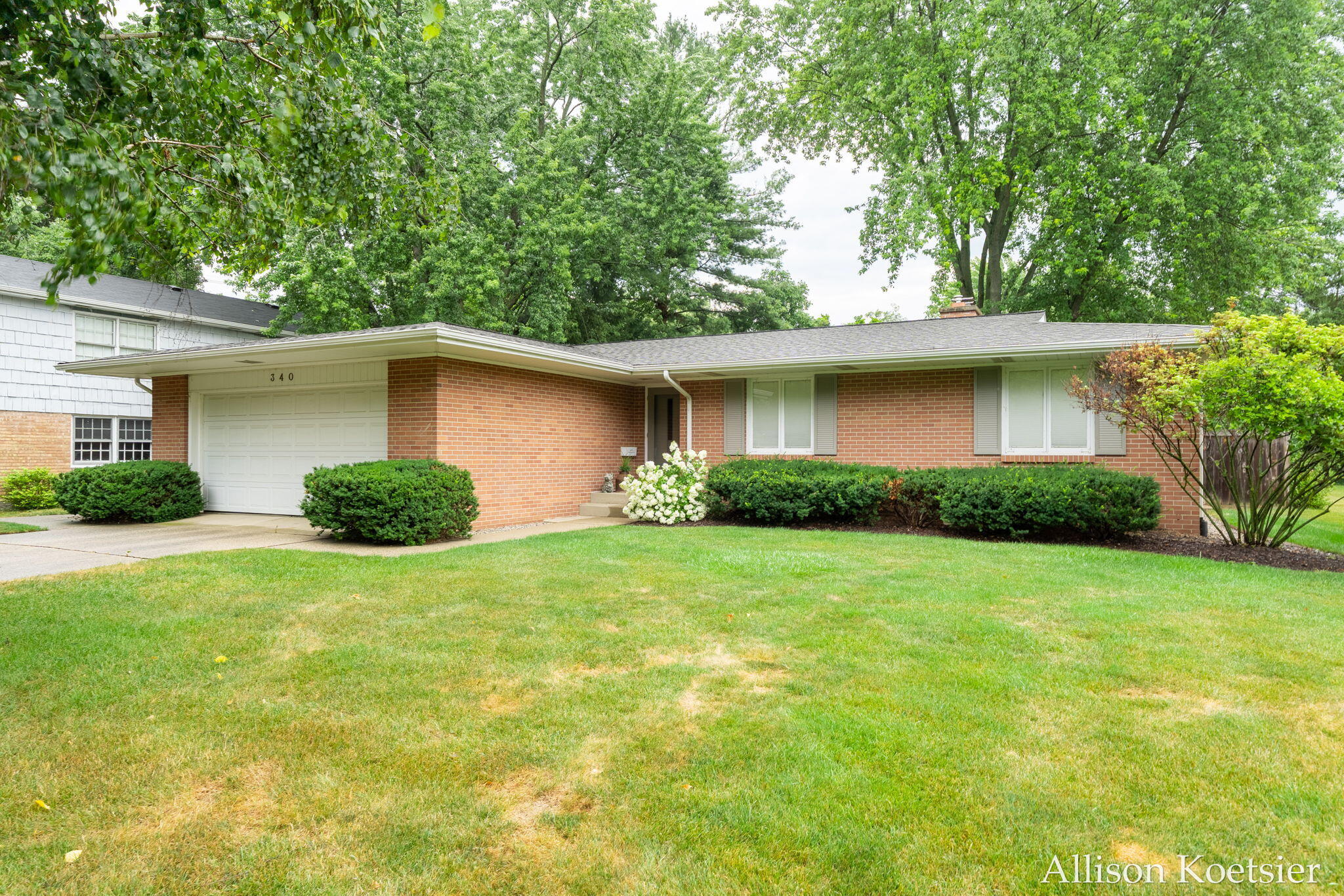 340 Worcester Drive NE Grand Rapids MI 49503