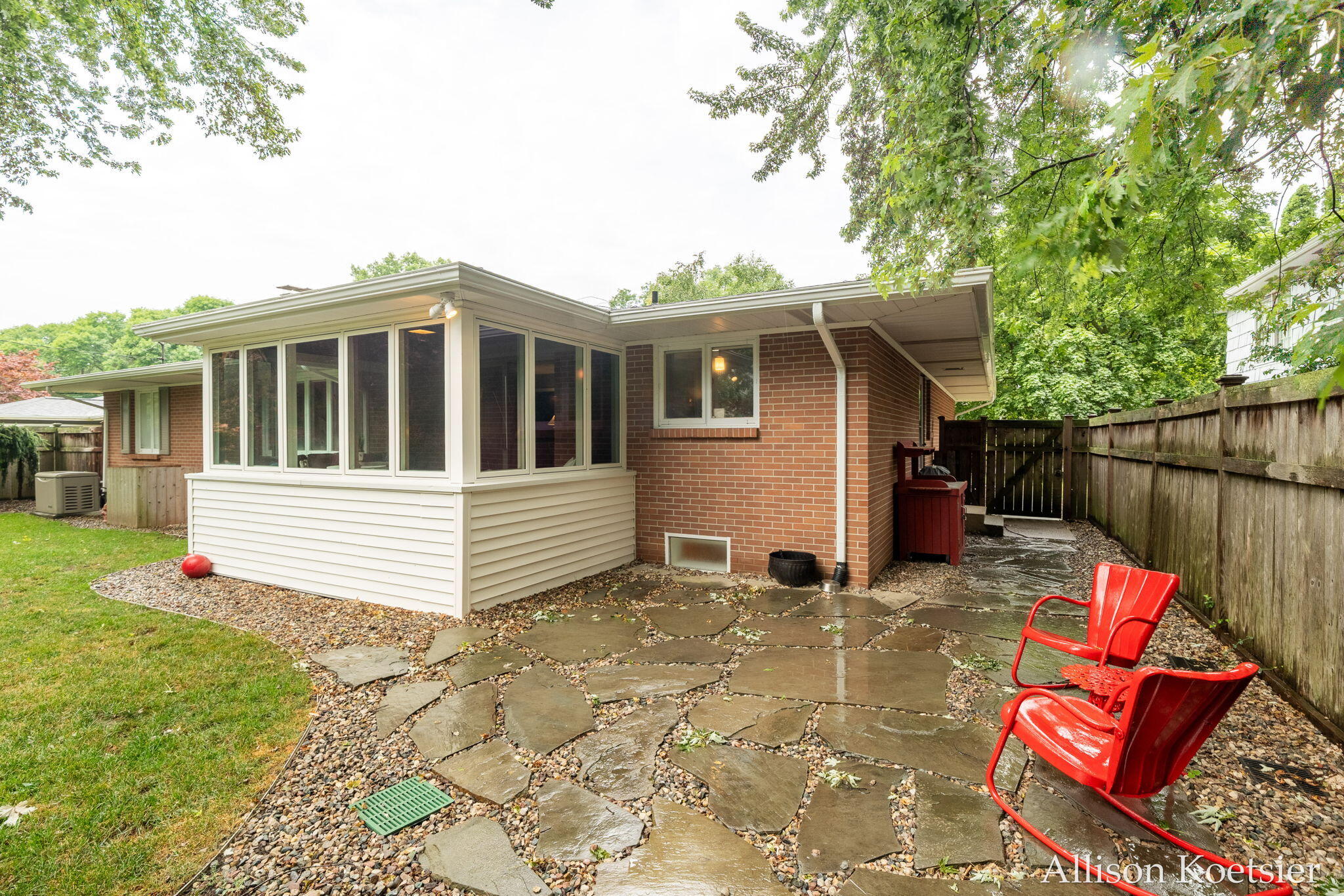 340 Worcester Drive NE Grand Rapids MI 49503