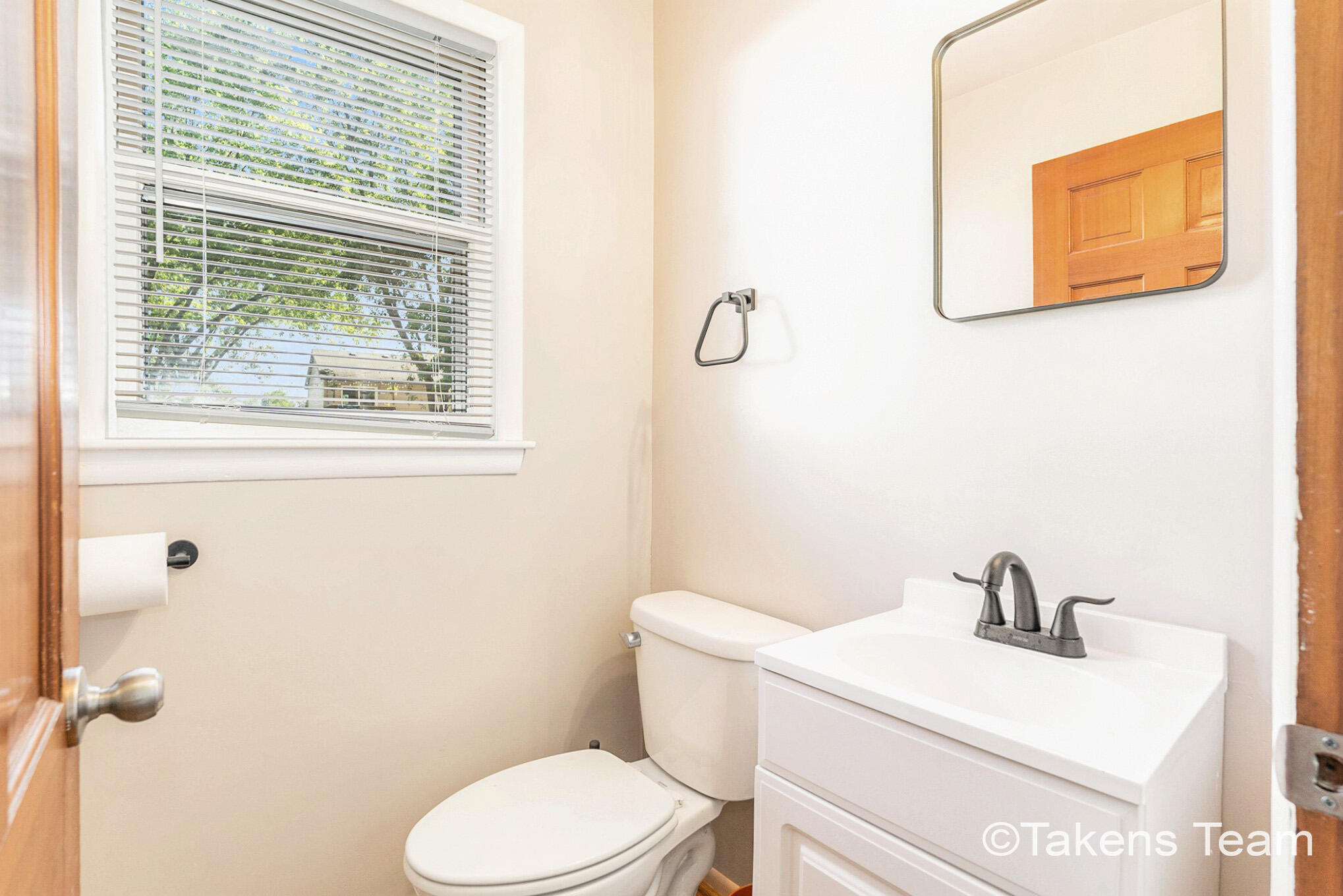 4223 Burton Street SE Grand Rapids MI 49546