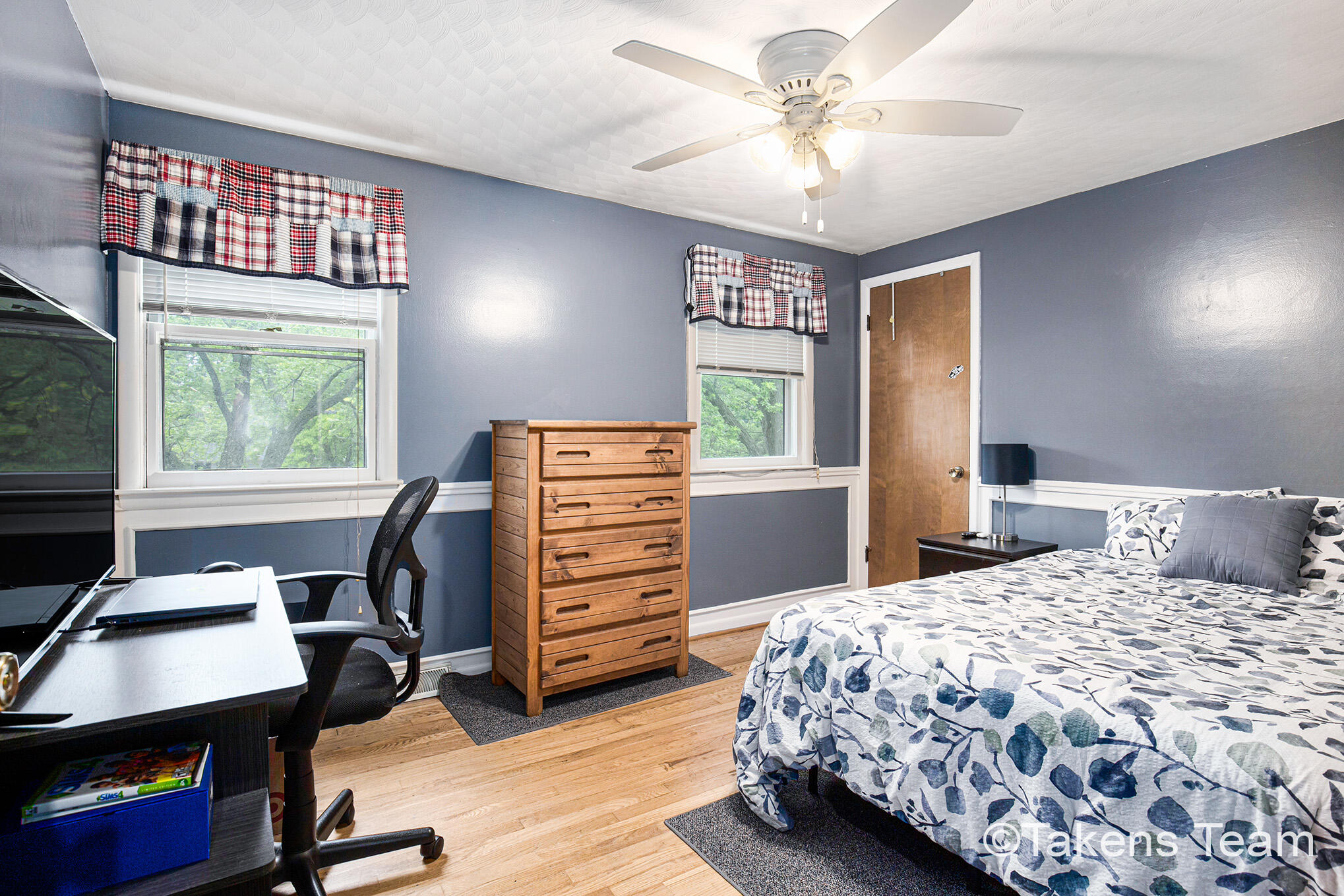 4223 Burton Street SE Grand Rapids MI 49546