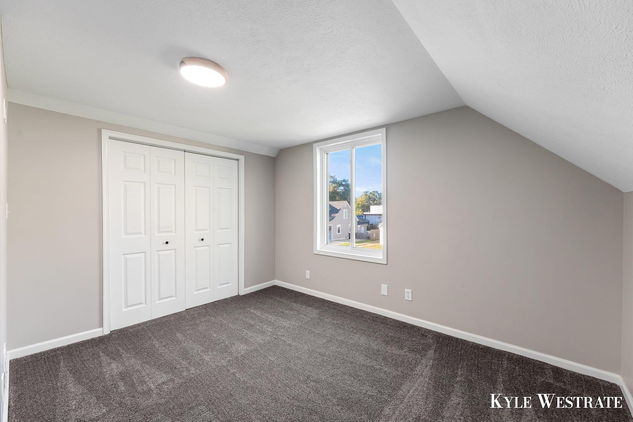 438 W 20th Street Holland MI 49423