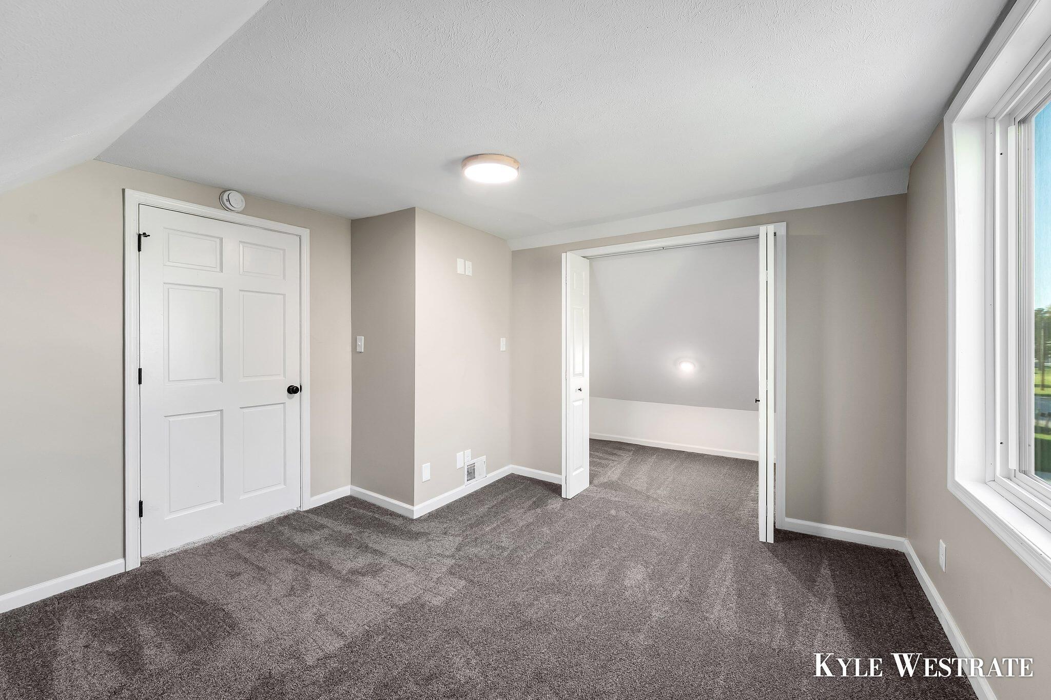 438 W 20th Street Holland MI 49423