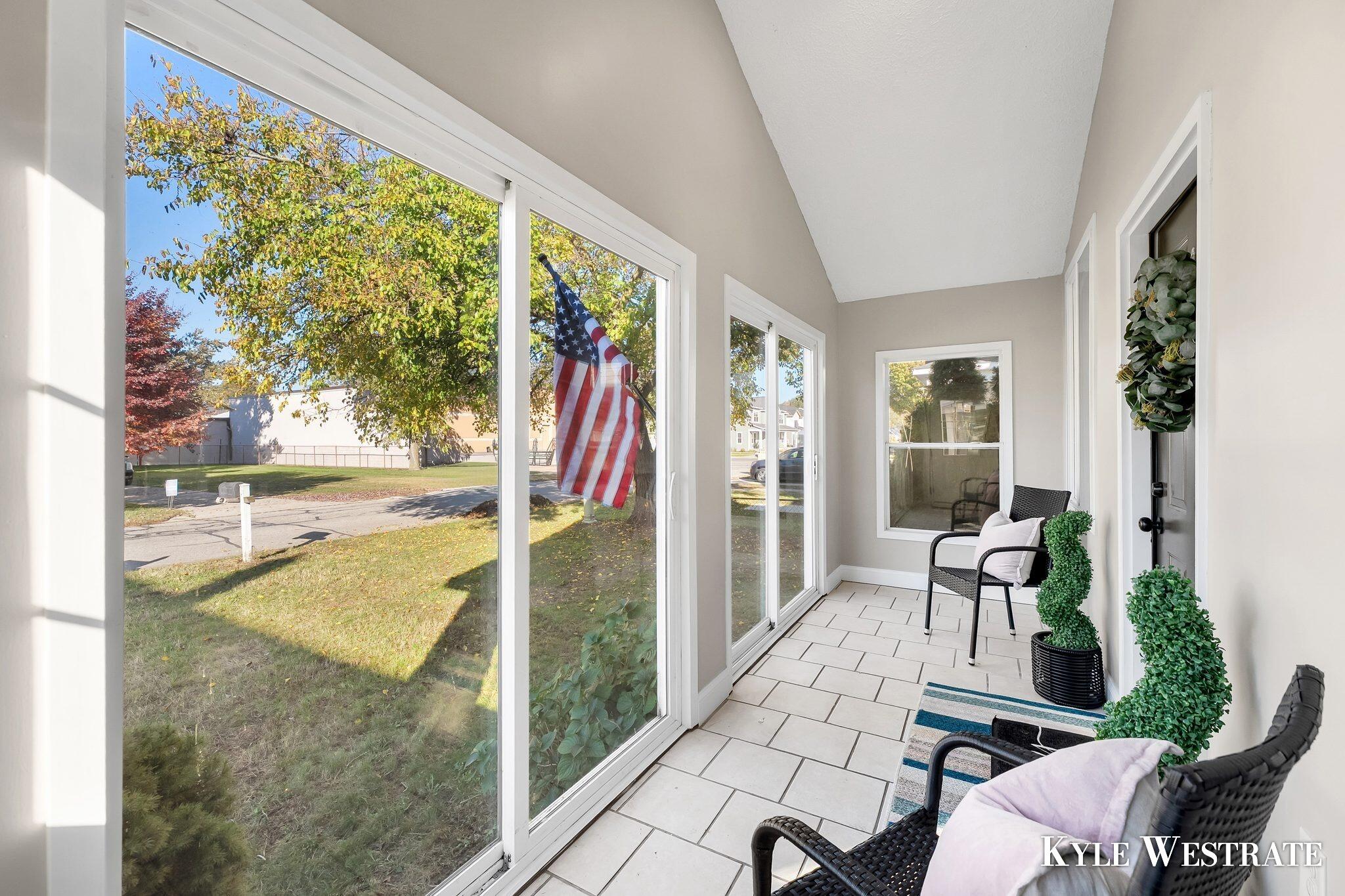 438 W 20th Street Holland MI 49423