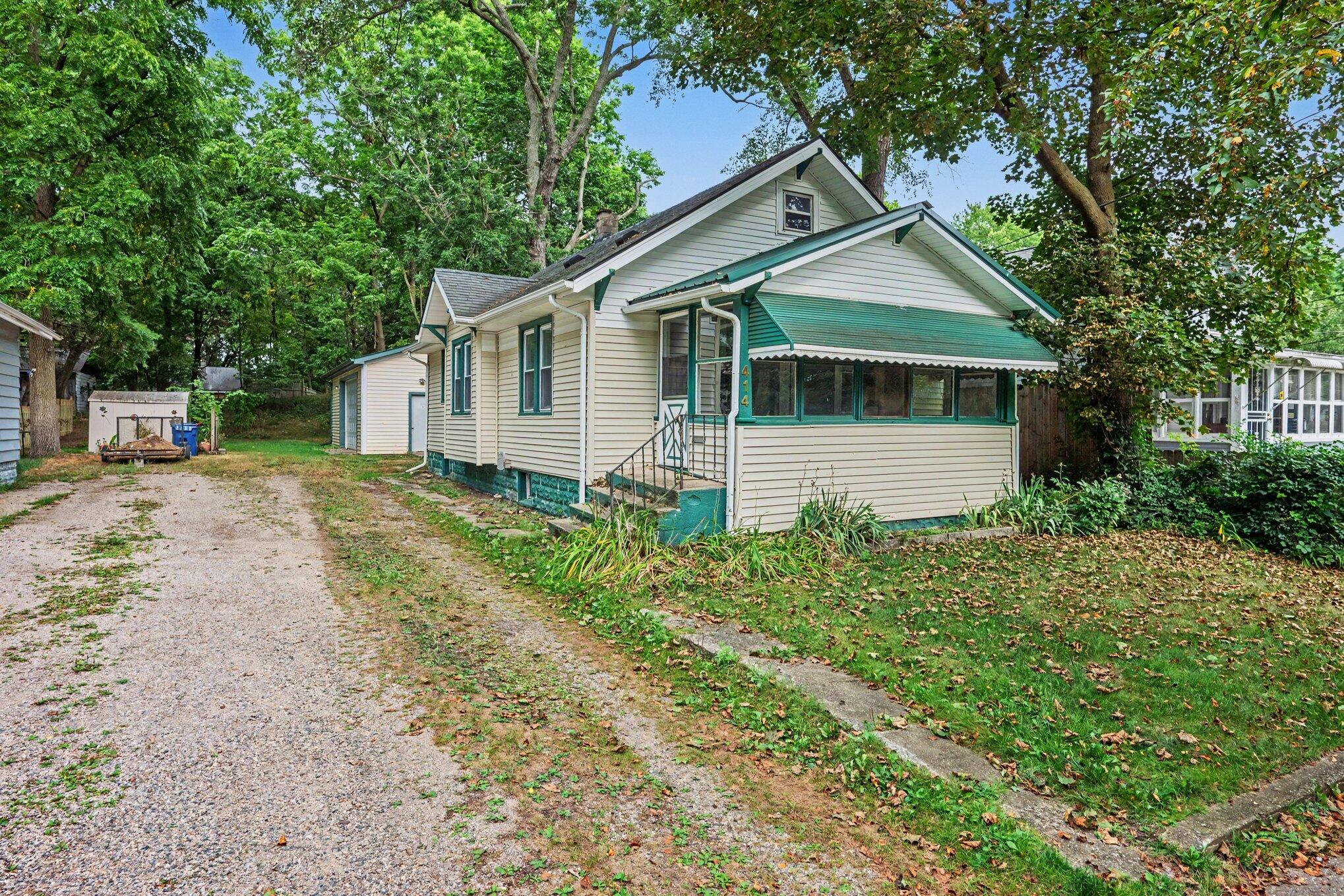 414 Trimble Avenue Kalamazoo MI 49048
