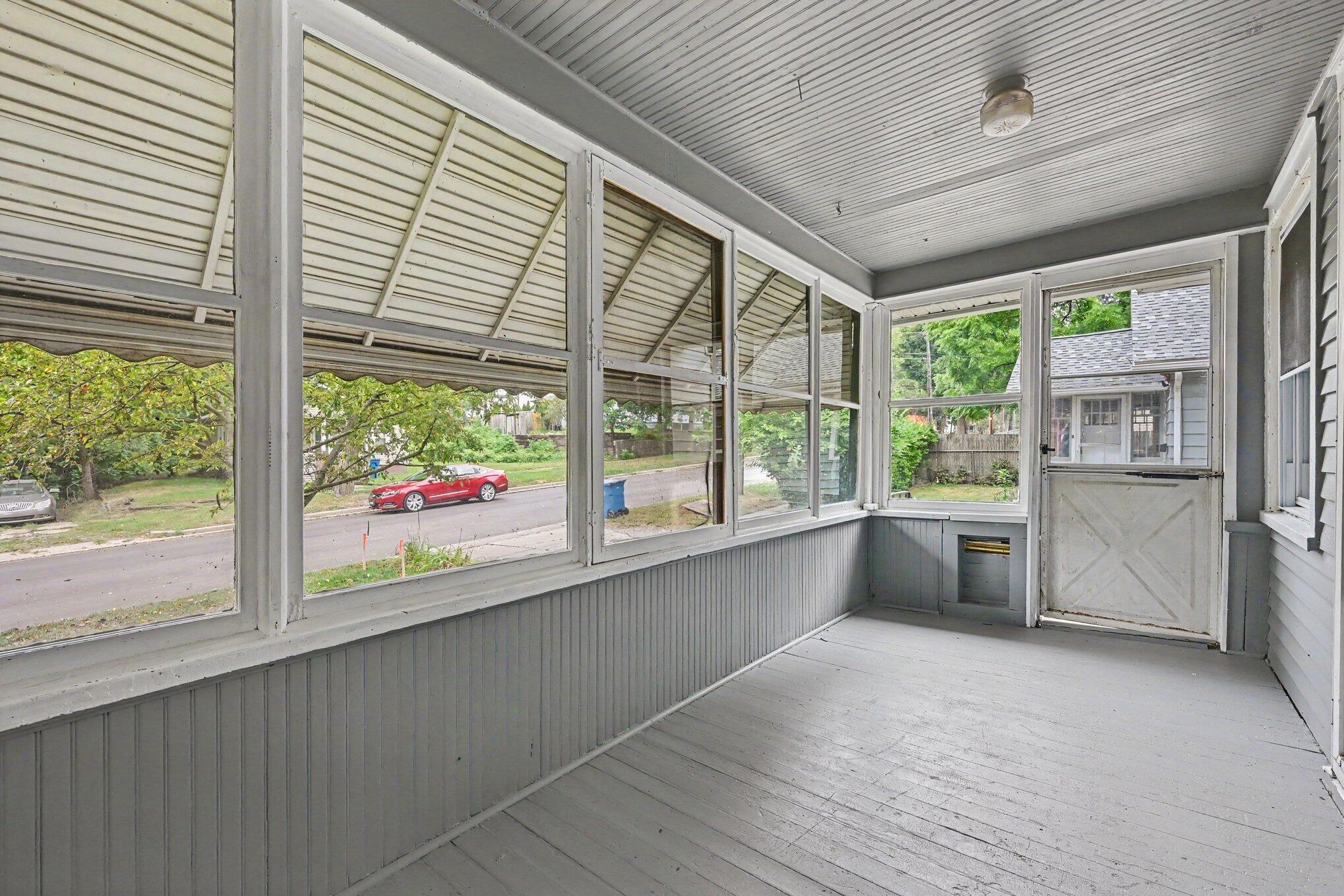 414 Trimble Avenue Kalamazoo MI 49048