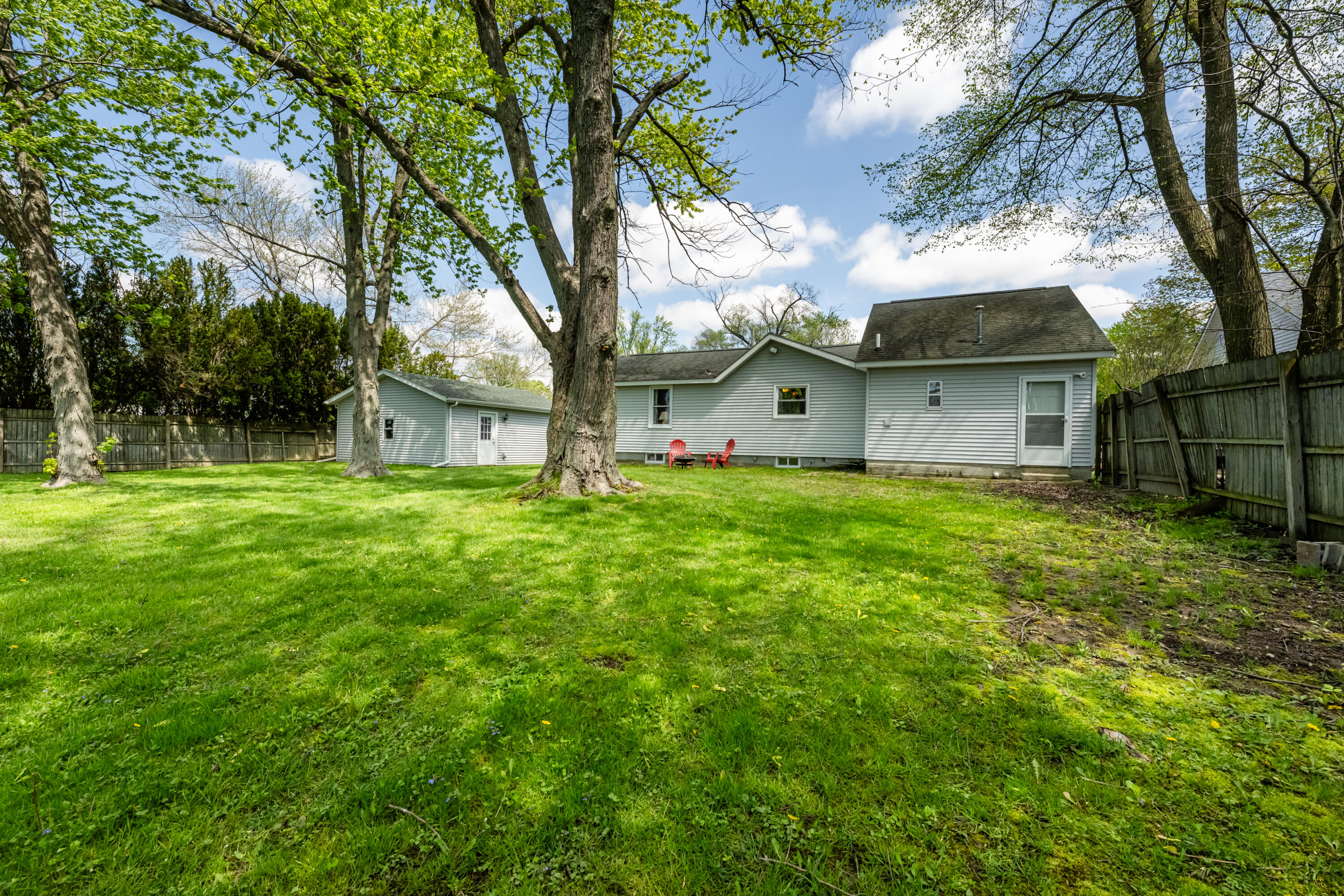 500 Sherwood Street Three Oaks MI 49128