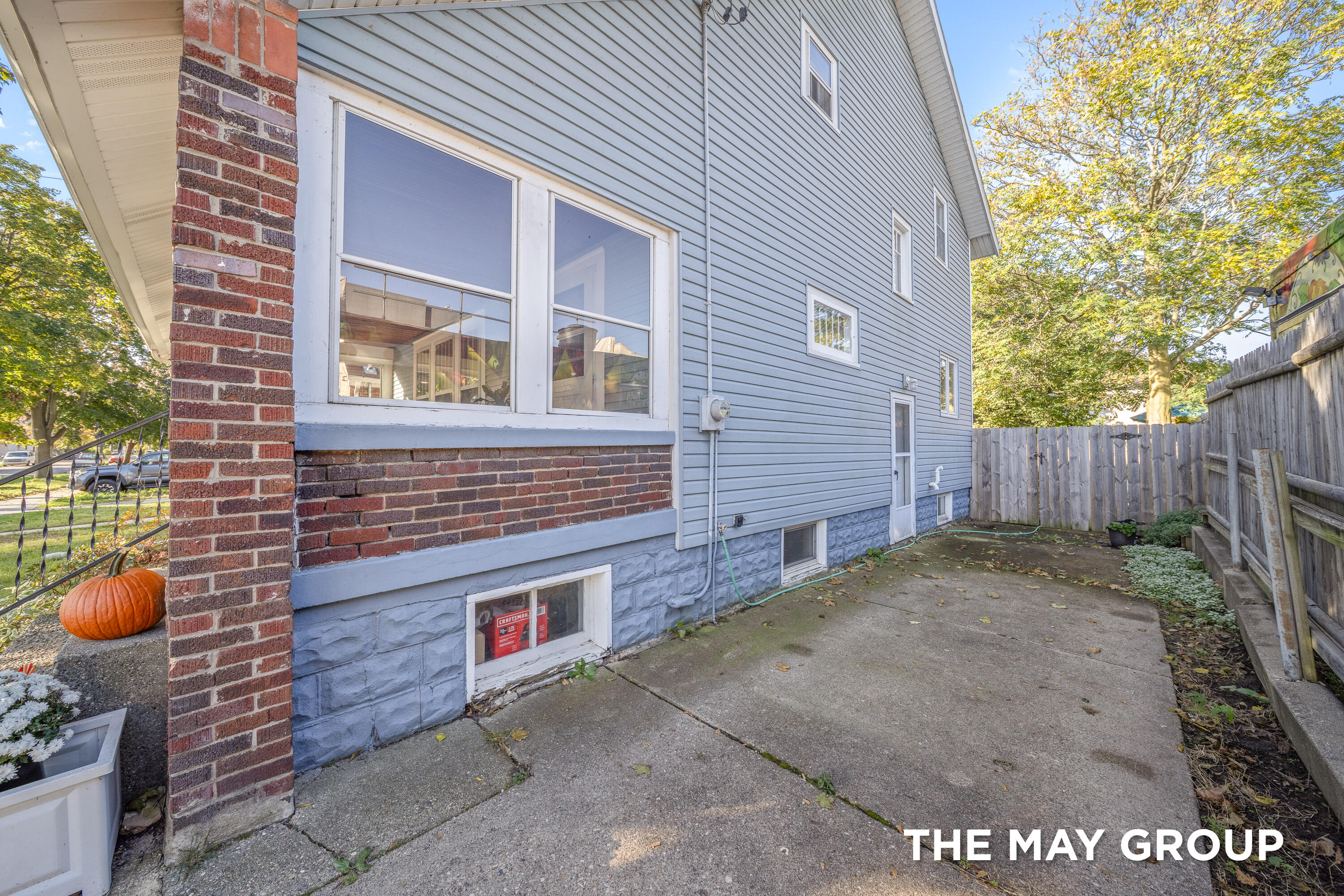 11 Garfield Avenue SW Grand Rapids MI 49504