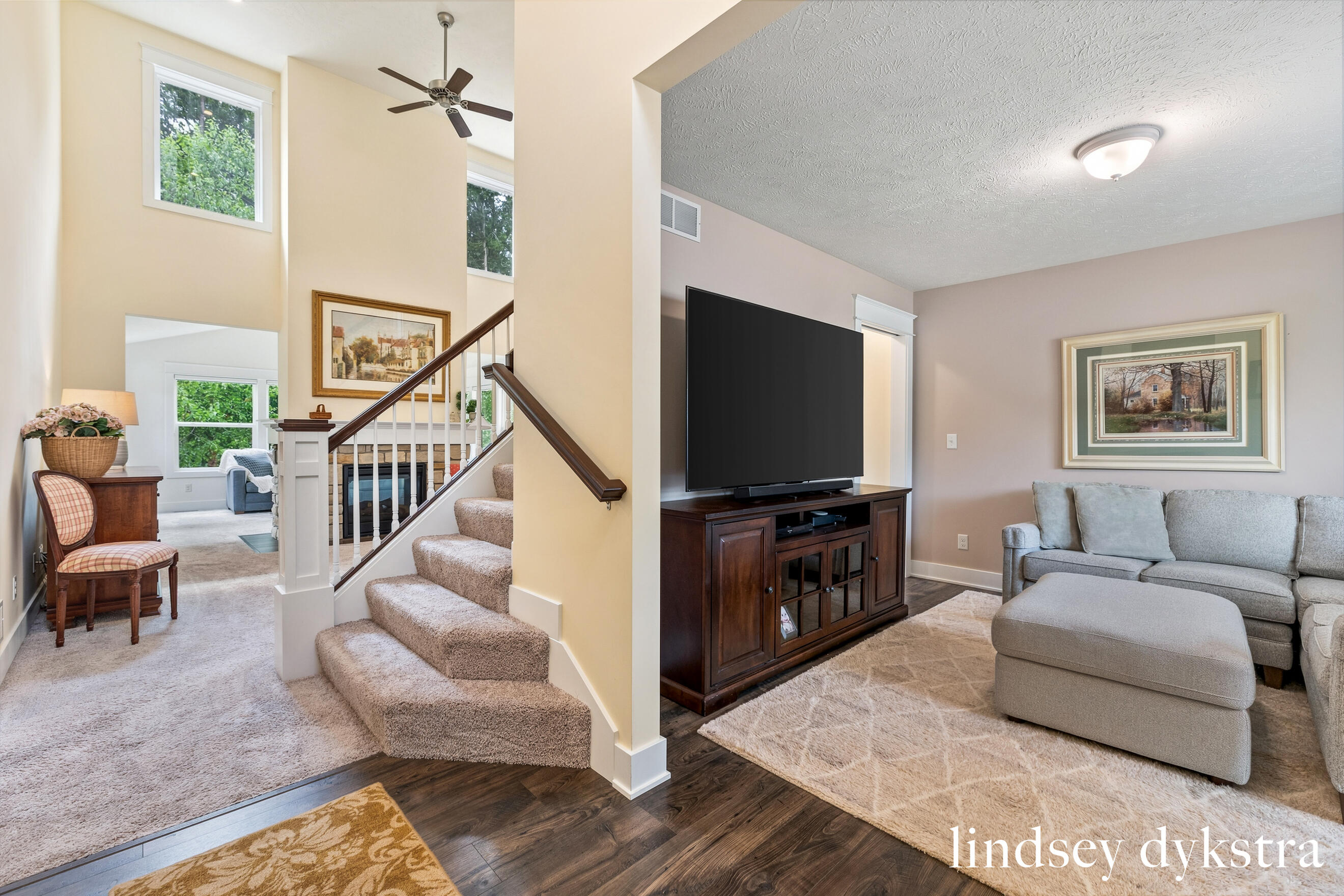 4238 Oak Timbers Drive NE Grand Rapids MI 49525