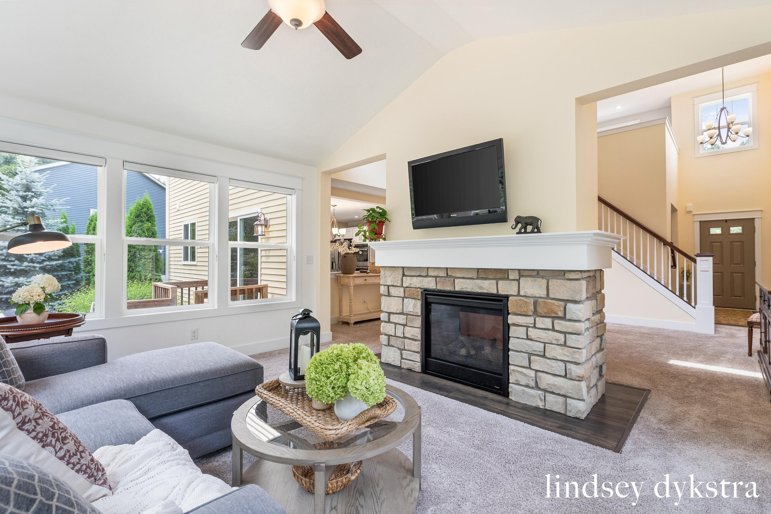 4238 Oak Timbers Drive NE Grand Rapids MI 49525