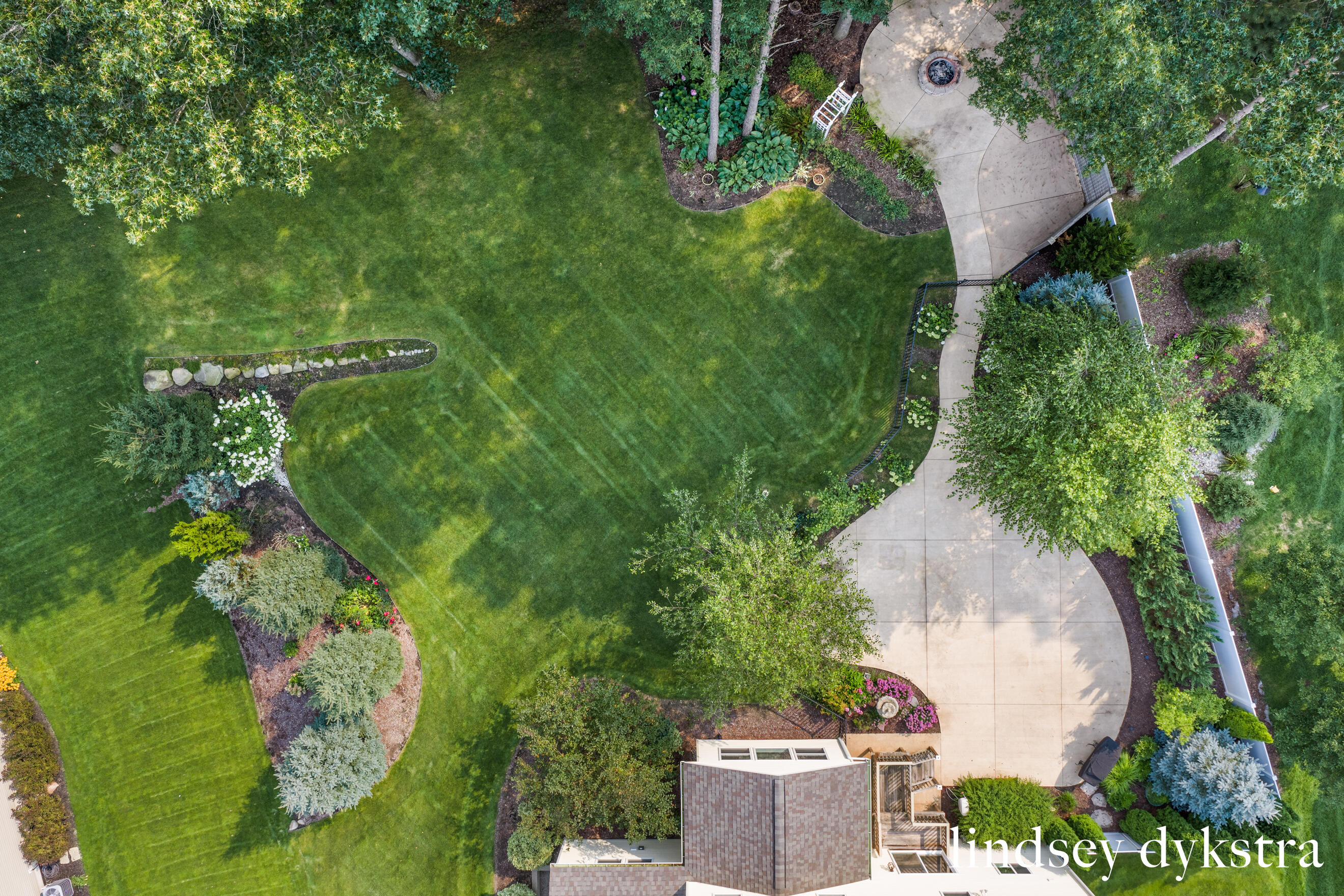 4238 Oak Timbers Drive NE Grand Rapids MI 49525