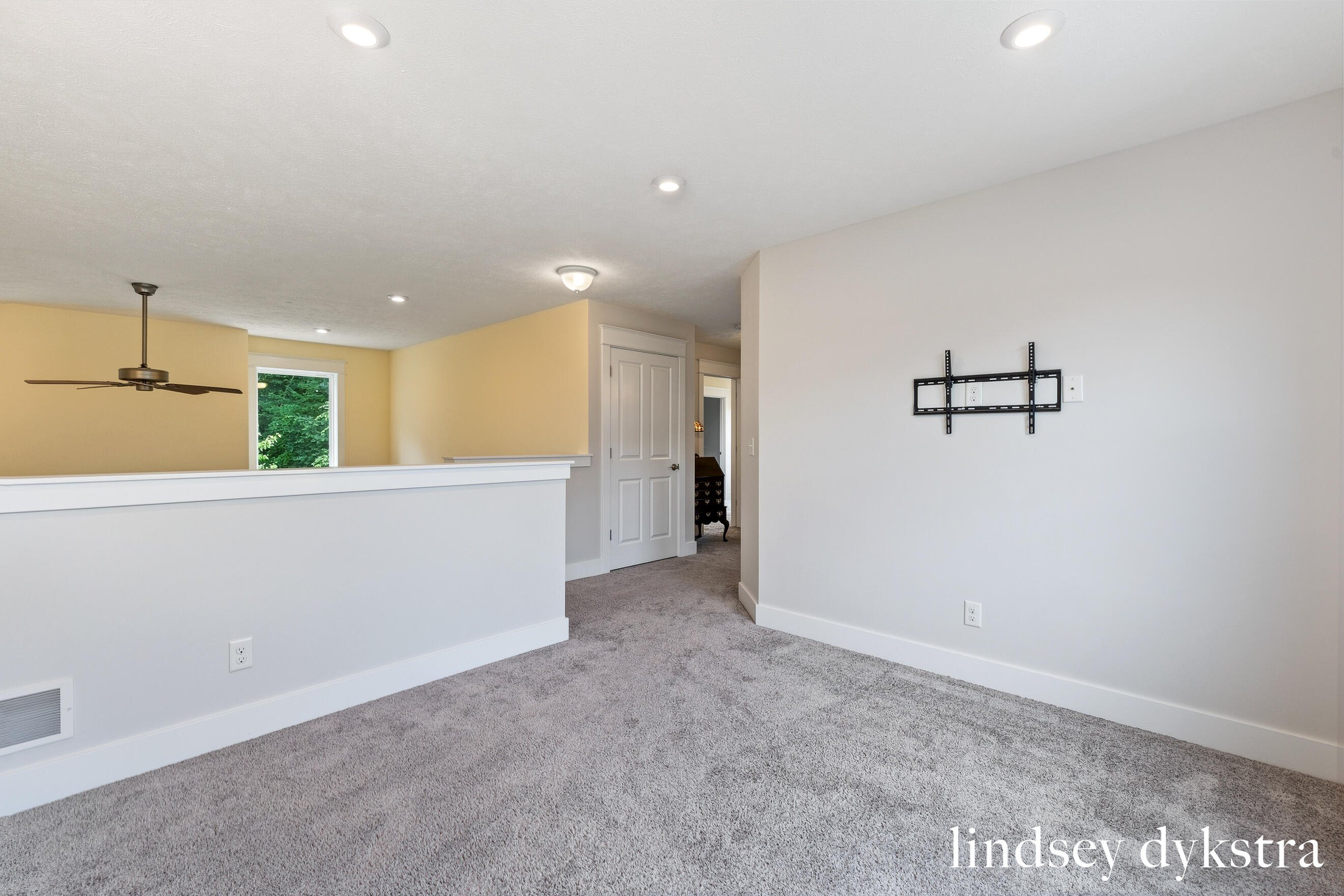 4238 Oak Timbers Drive NE Grand Rapids MI 49525