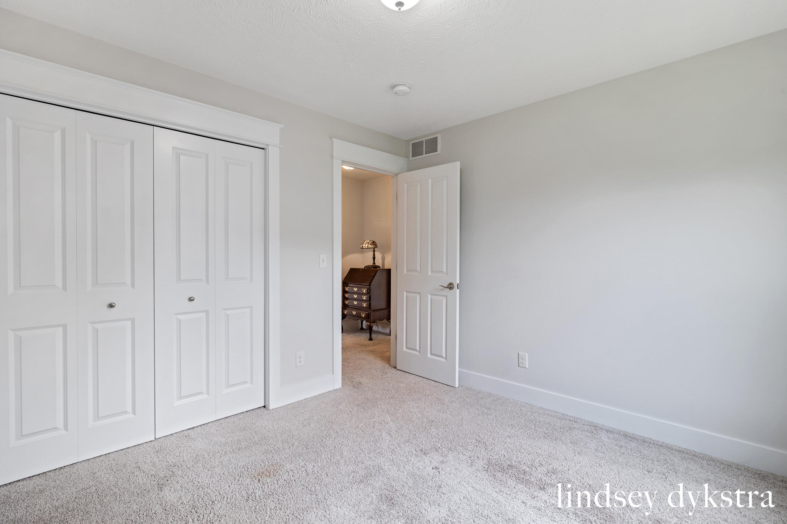 4238 Oak Timbers Drive NE Grand Rapids MI 49525