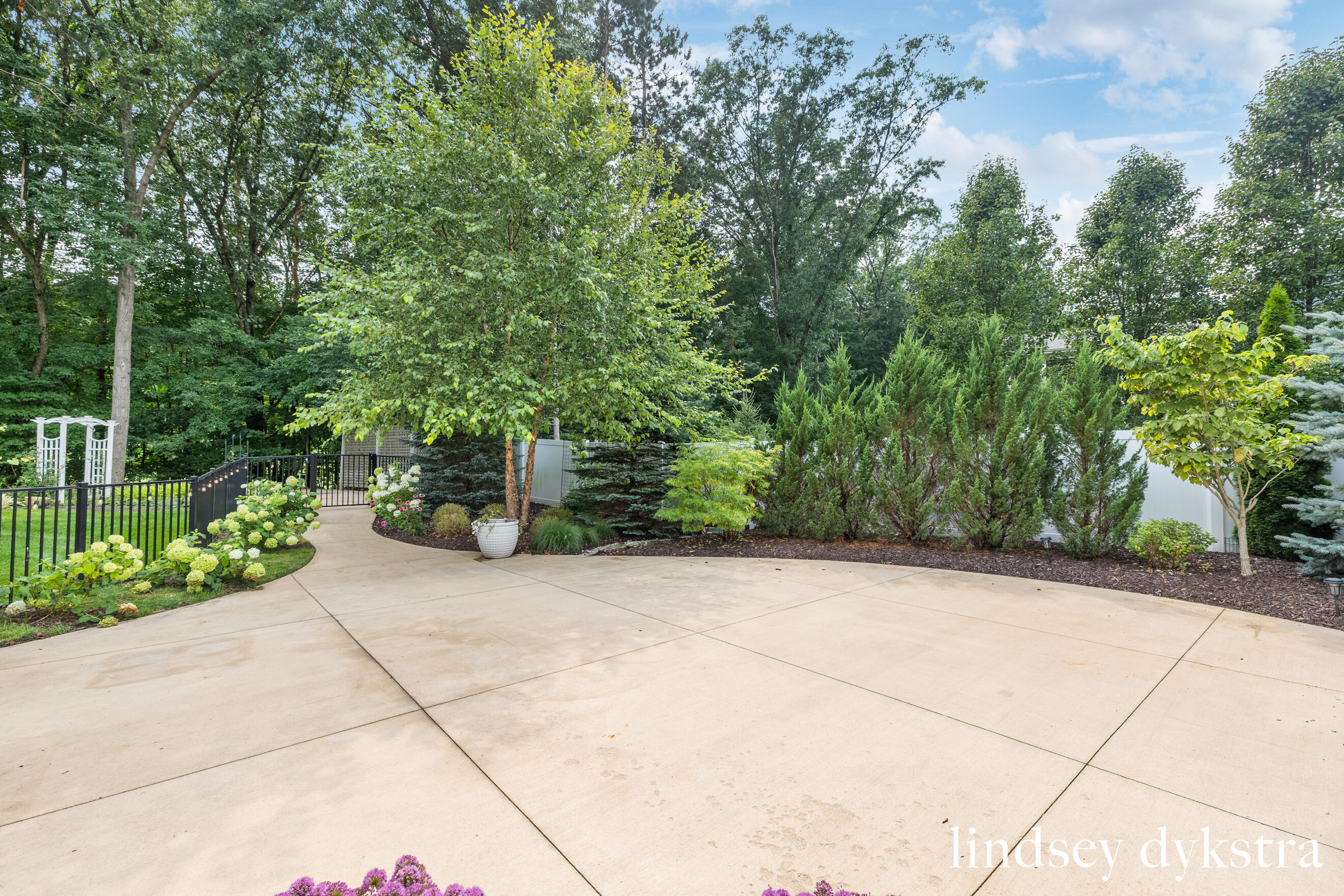 4238 Oak Timbers Drive NE Grand Rapids MI 49525