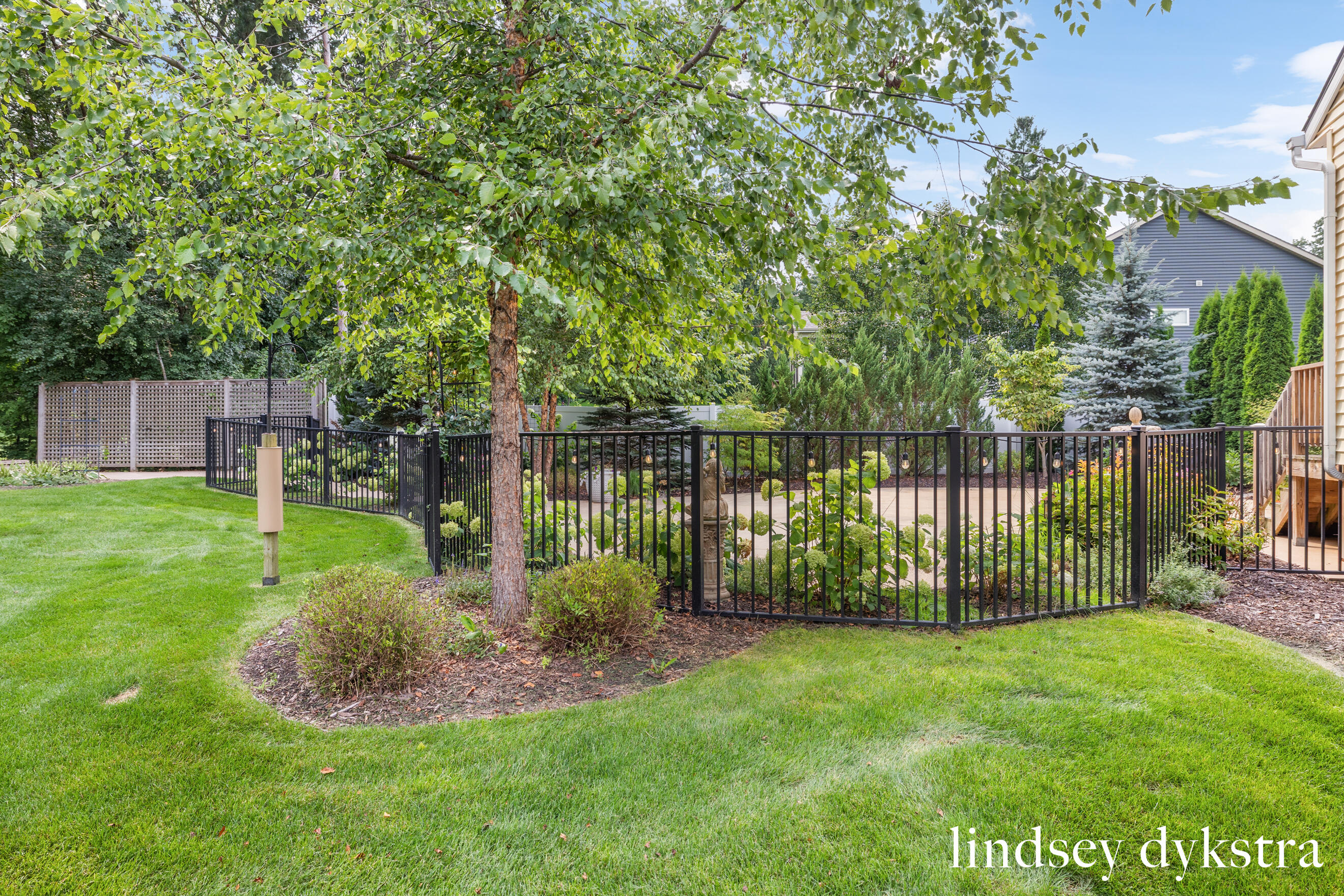 4238 Oak Timbers Drive NE Grand Rapids MI 49525
