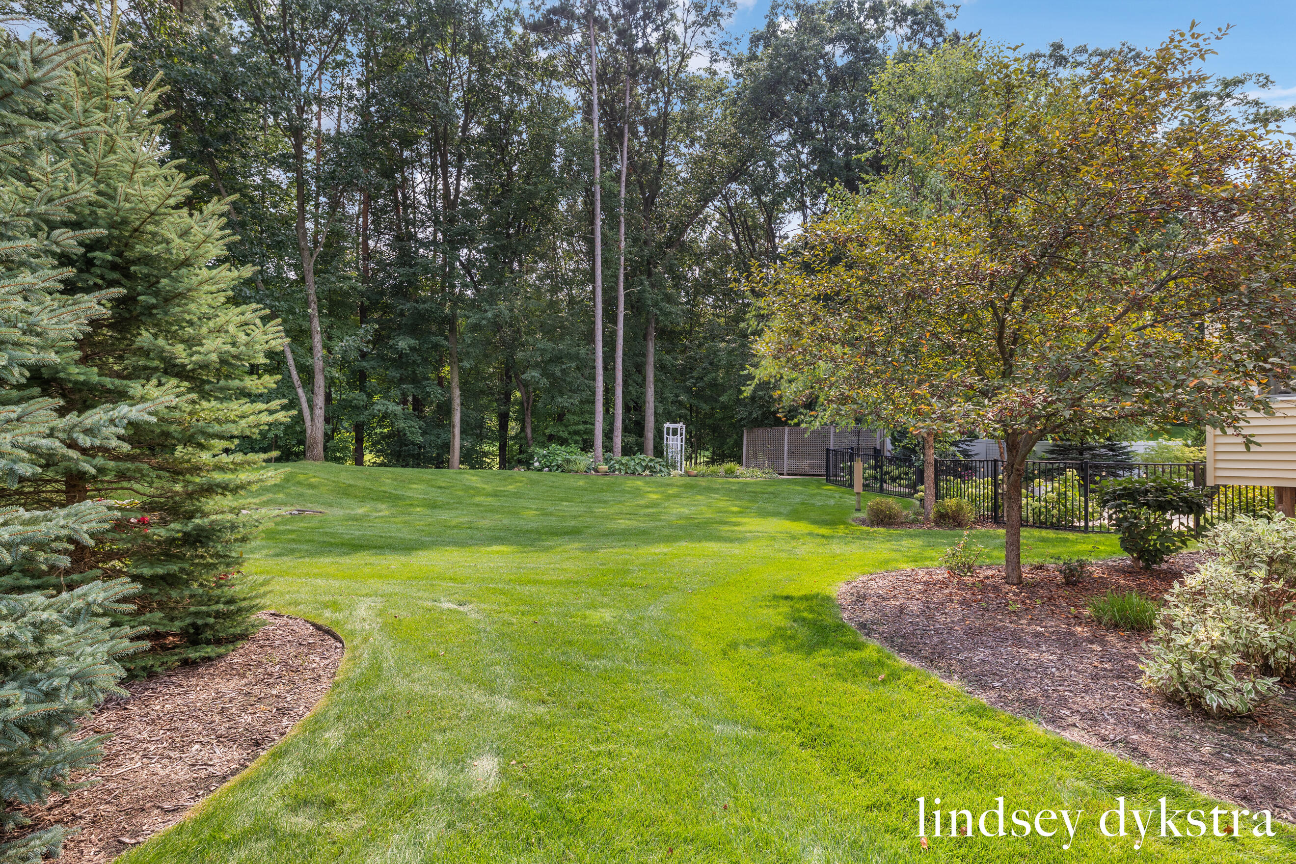 4238 Oak Timbers Drive NE Grand Rapids MI 49525