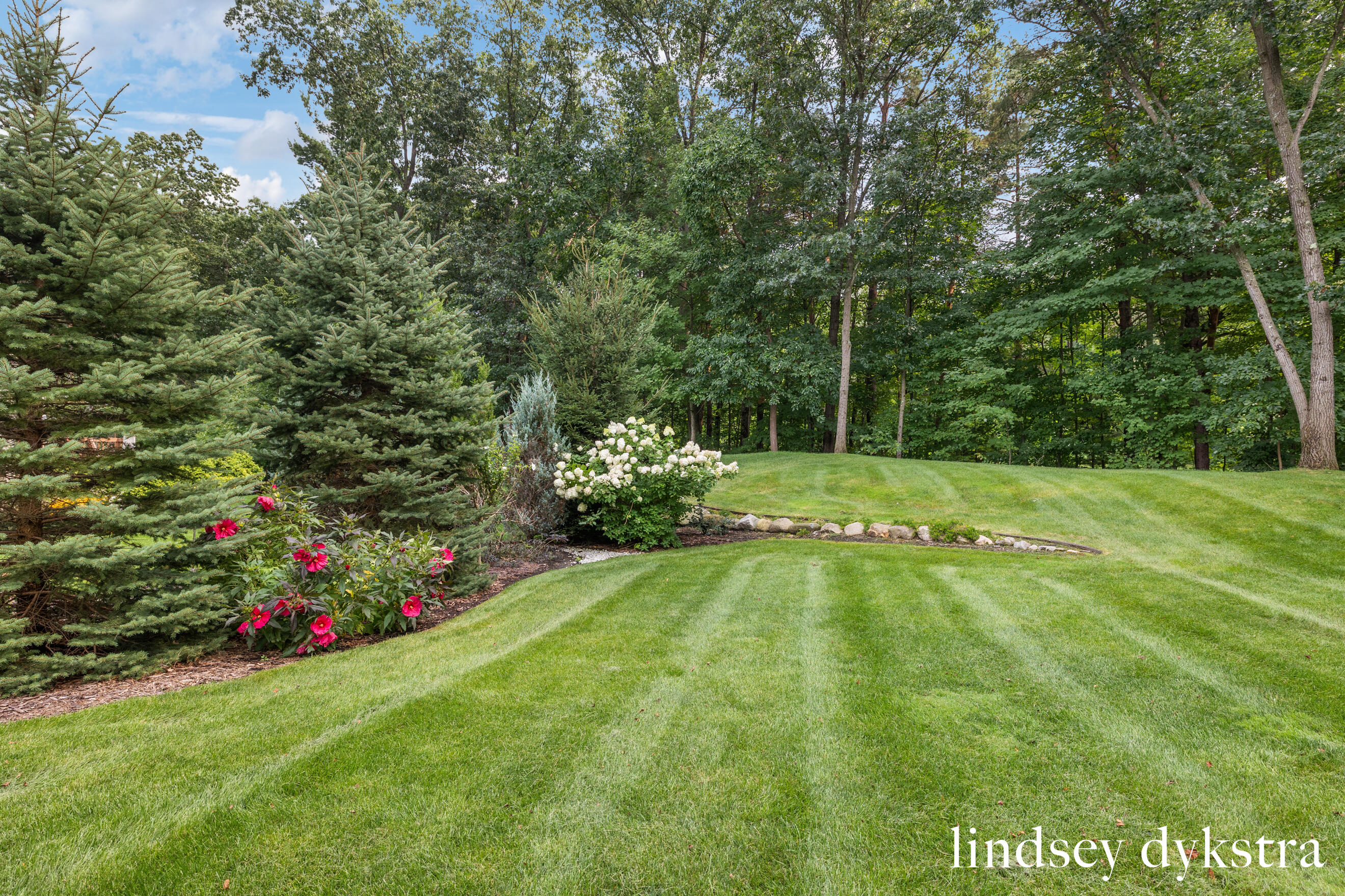 4238 Oak Timbers Drive NE Grand Rapids MI 49525