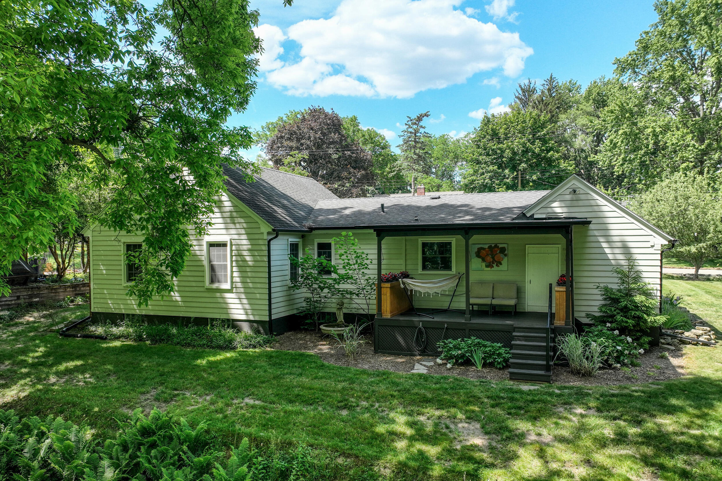 1506 Berkshire Drive SE Grand Rapids MI 49508