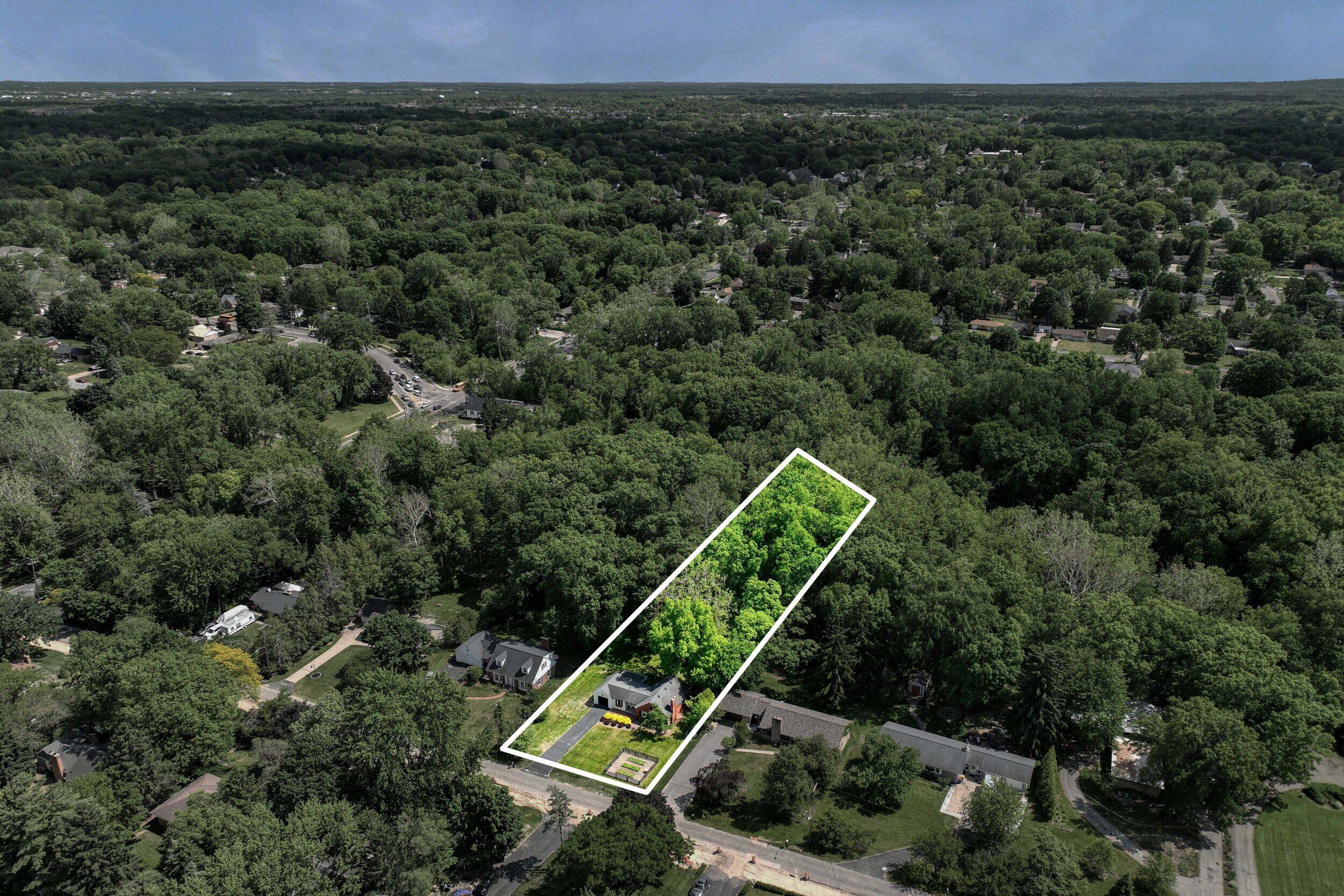 1506 Berkshire Drive SE Grand Rapids MI 49508