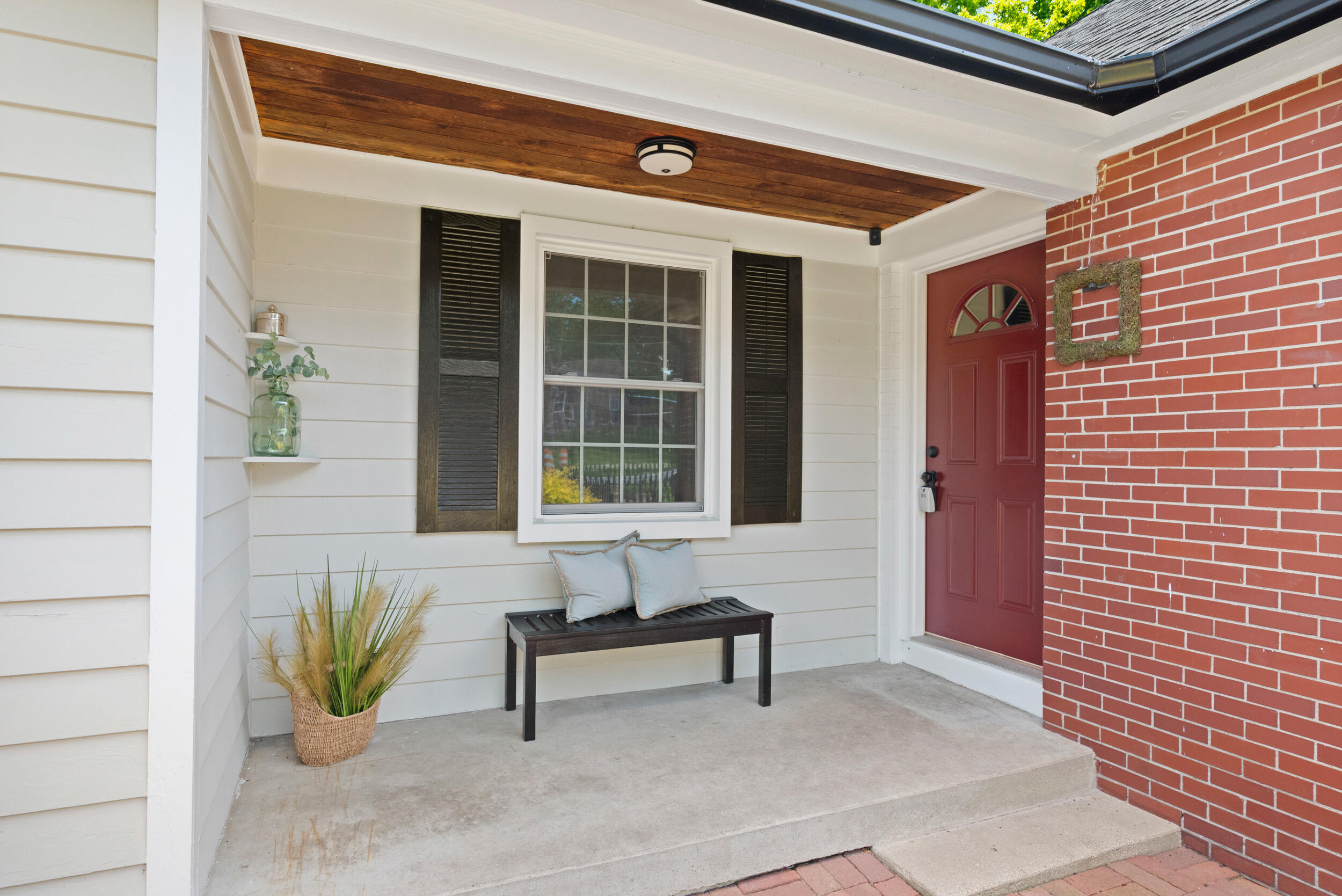 1506 Berkshire Drive SE Grand Rapids MI 49508