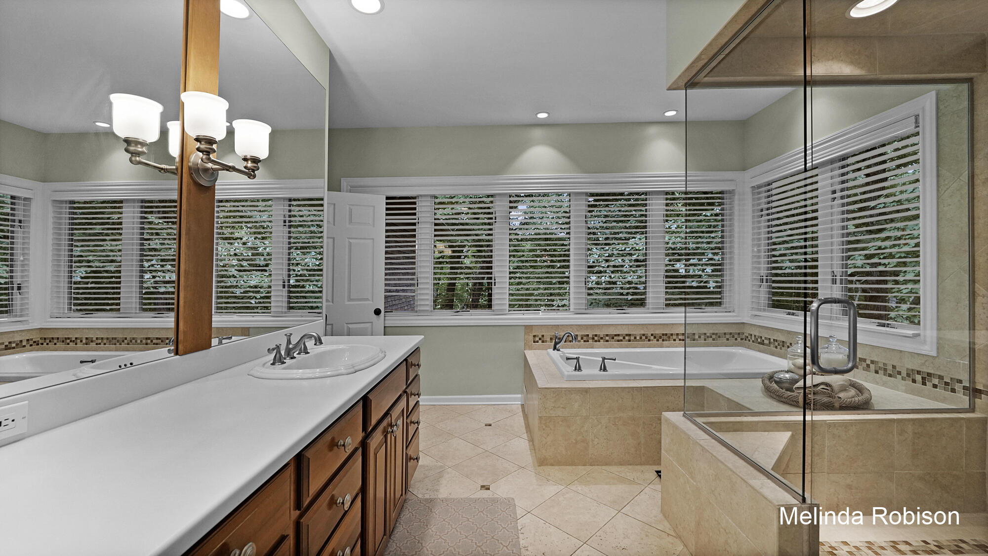 1579 Winterwood Drive NE Grand Rapids MI 49525