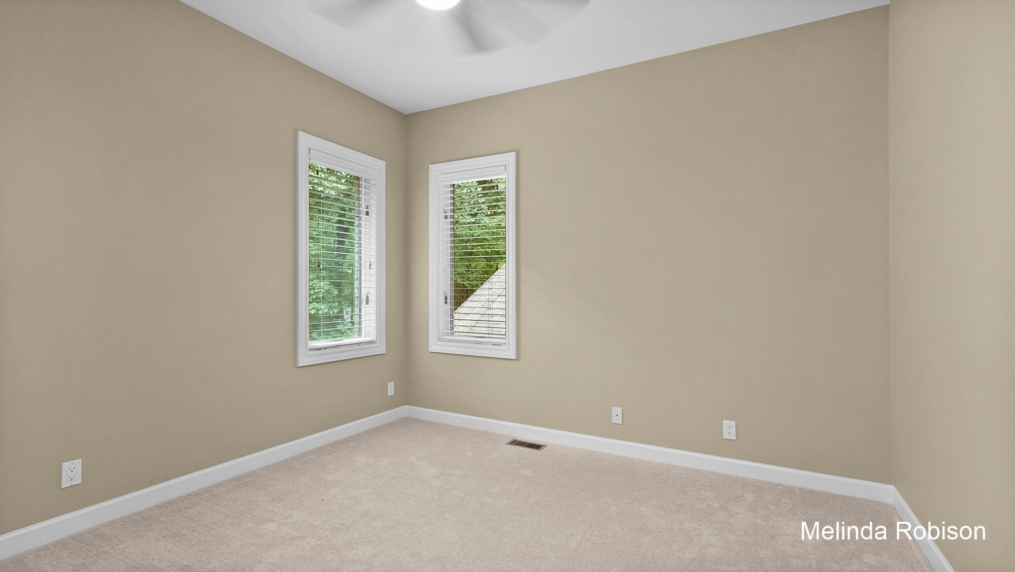 1579 Winterwood Drive NE Grand Rapids MI 49525