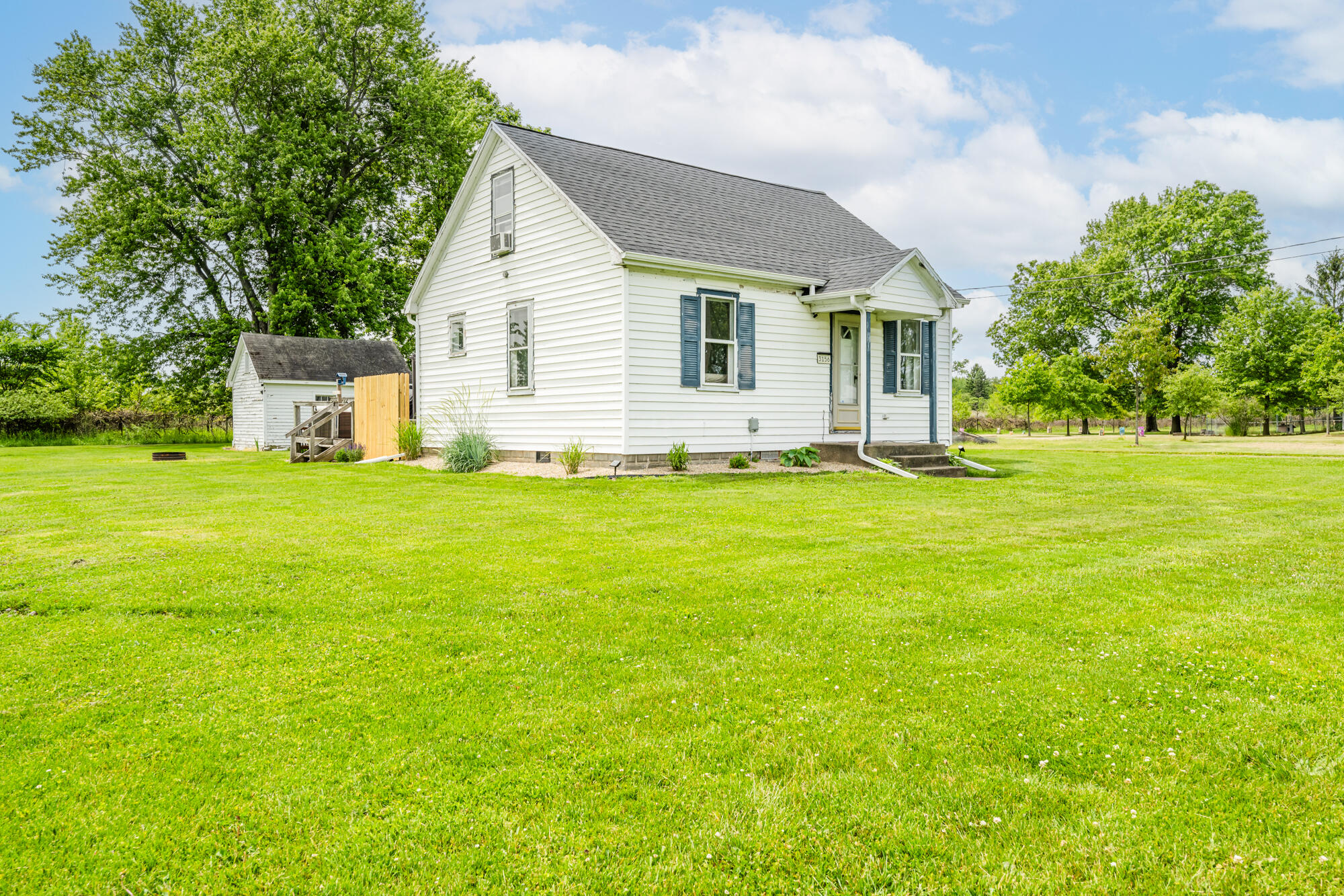 3156 W Lemon Creek Road Bridgman MI 49106