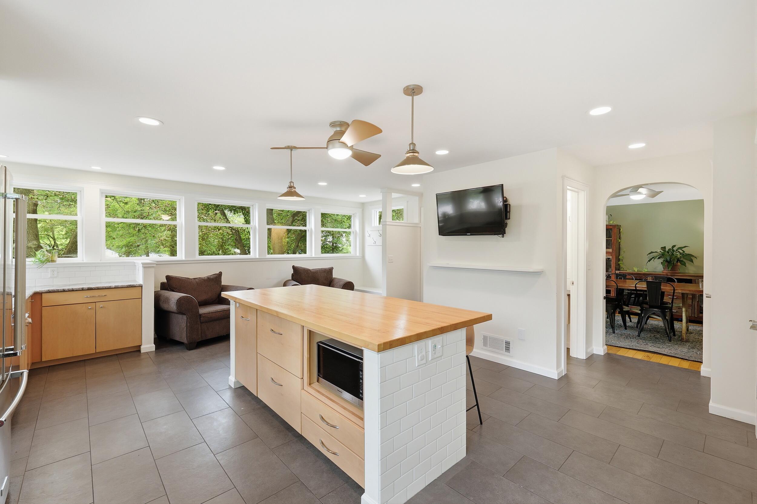 1205 Pinehurst Boulevard Kalamazoo MI 49006