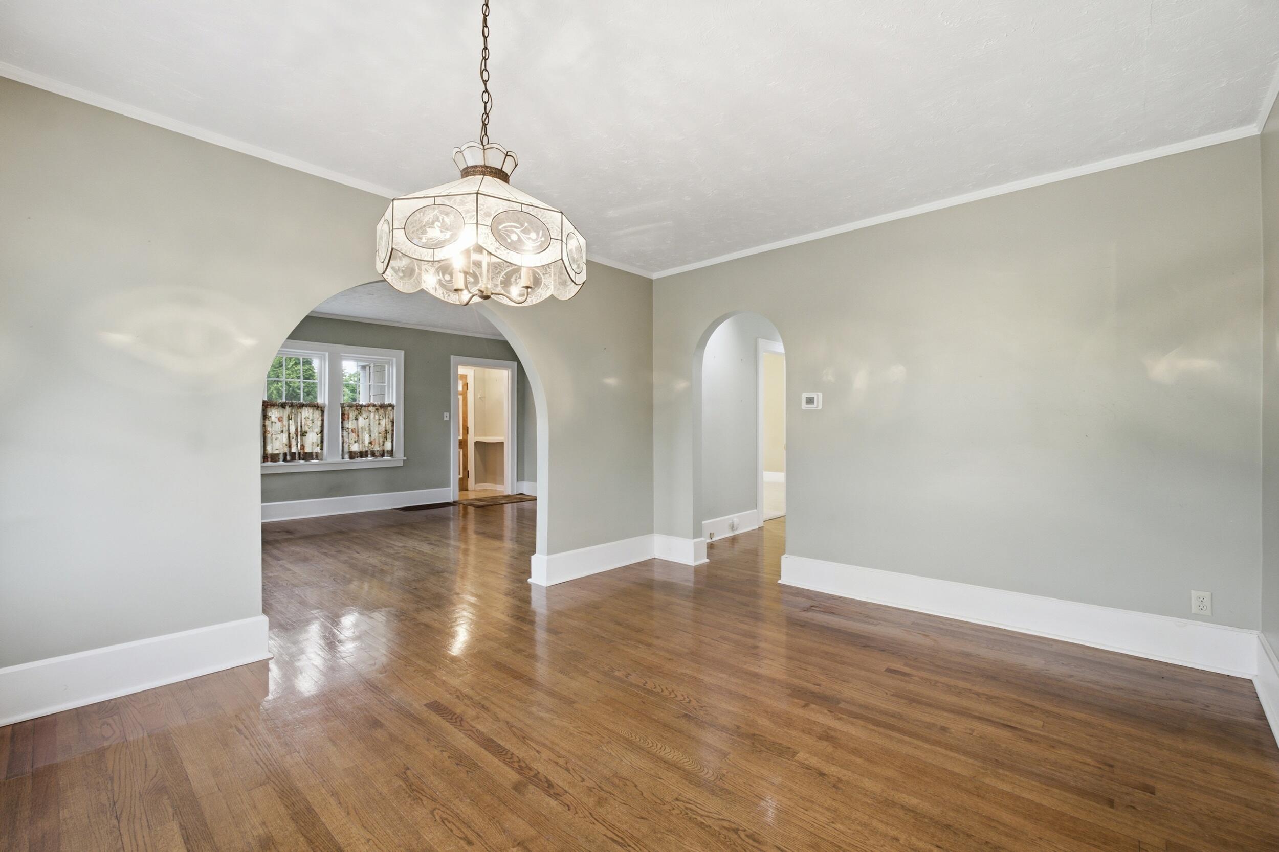 909 Moulton Avenue Muskegon MI 49445