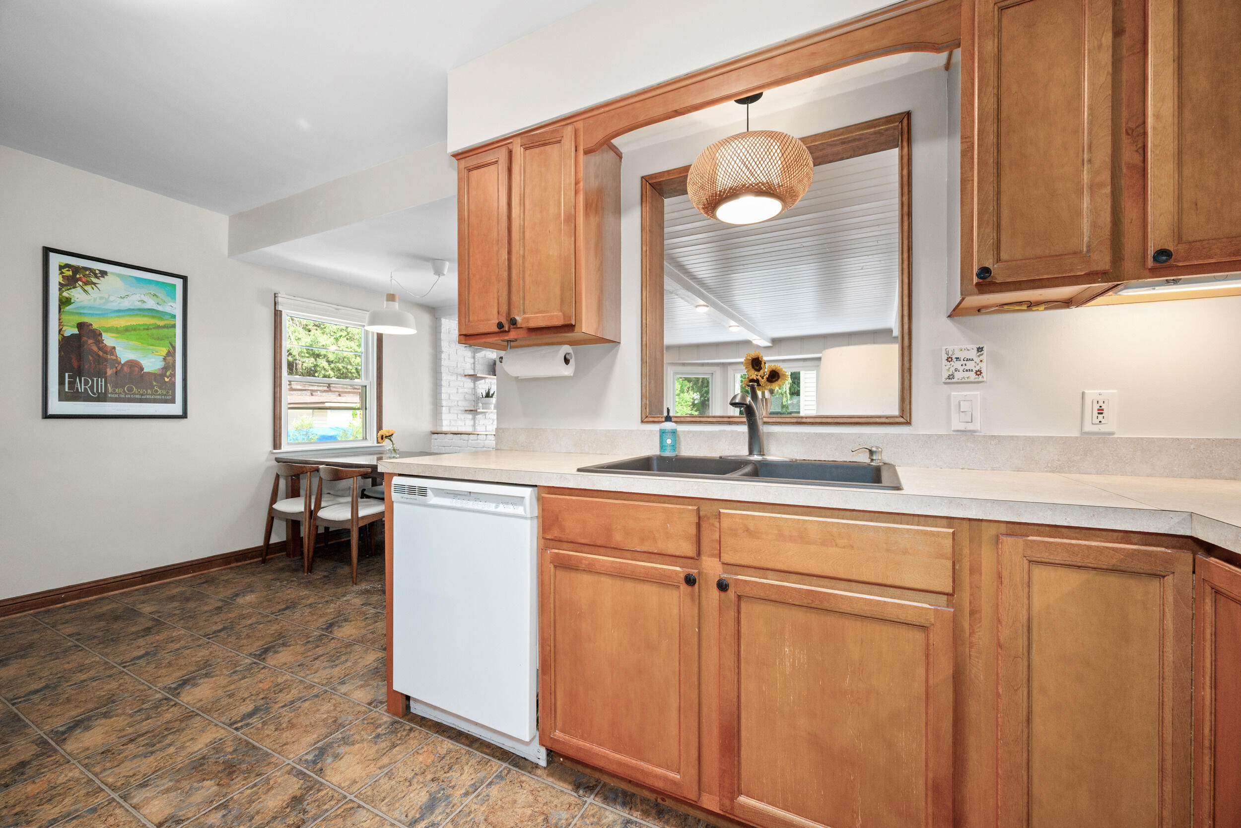 2053 Seventh Street NW Grand Rapids MI 49504