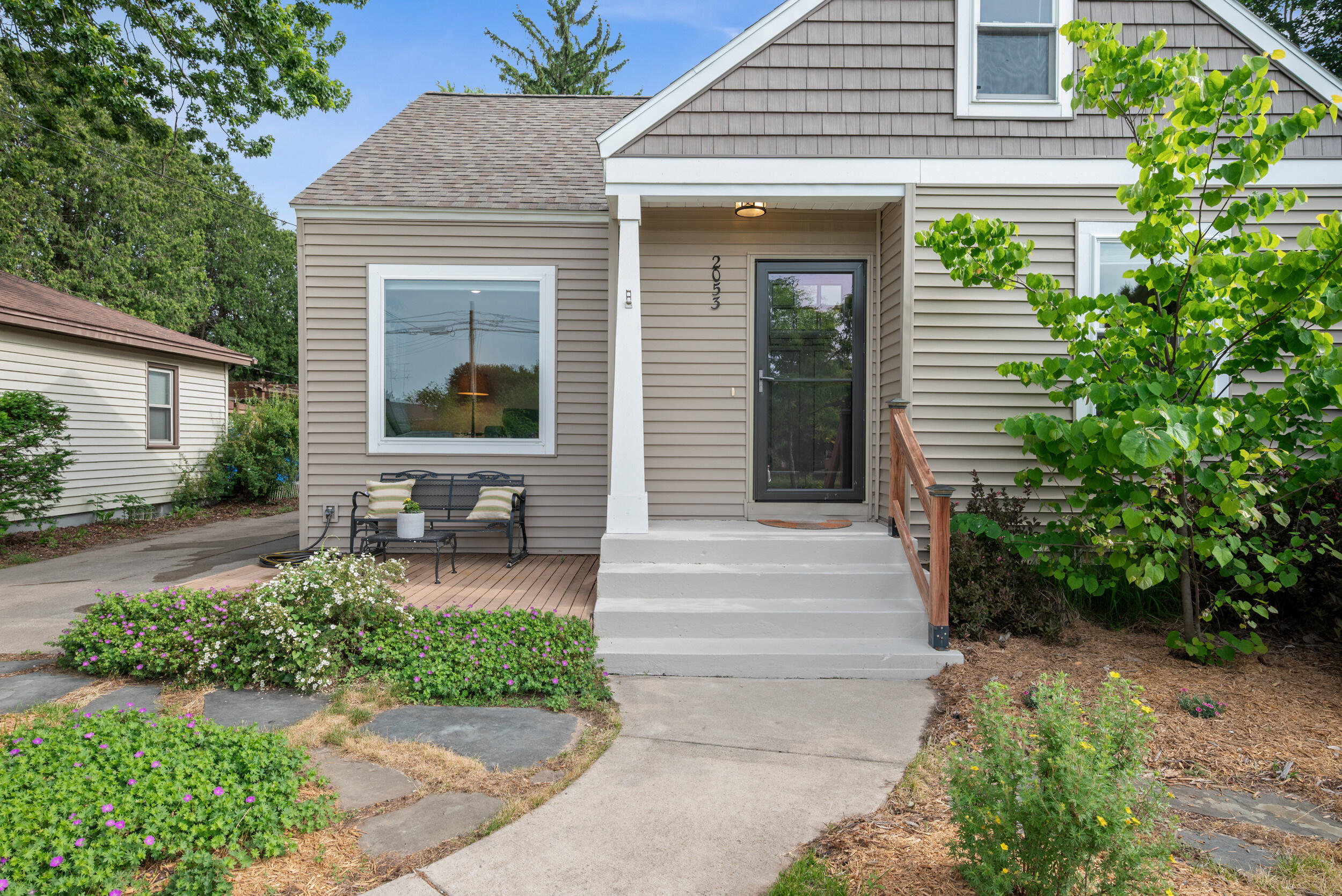 2053 Seventh Street NW Grand Rapids MI 49504