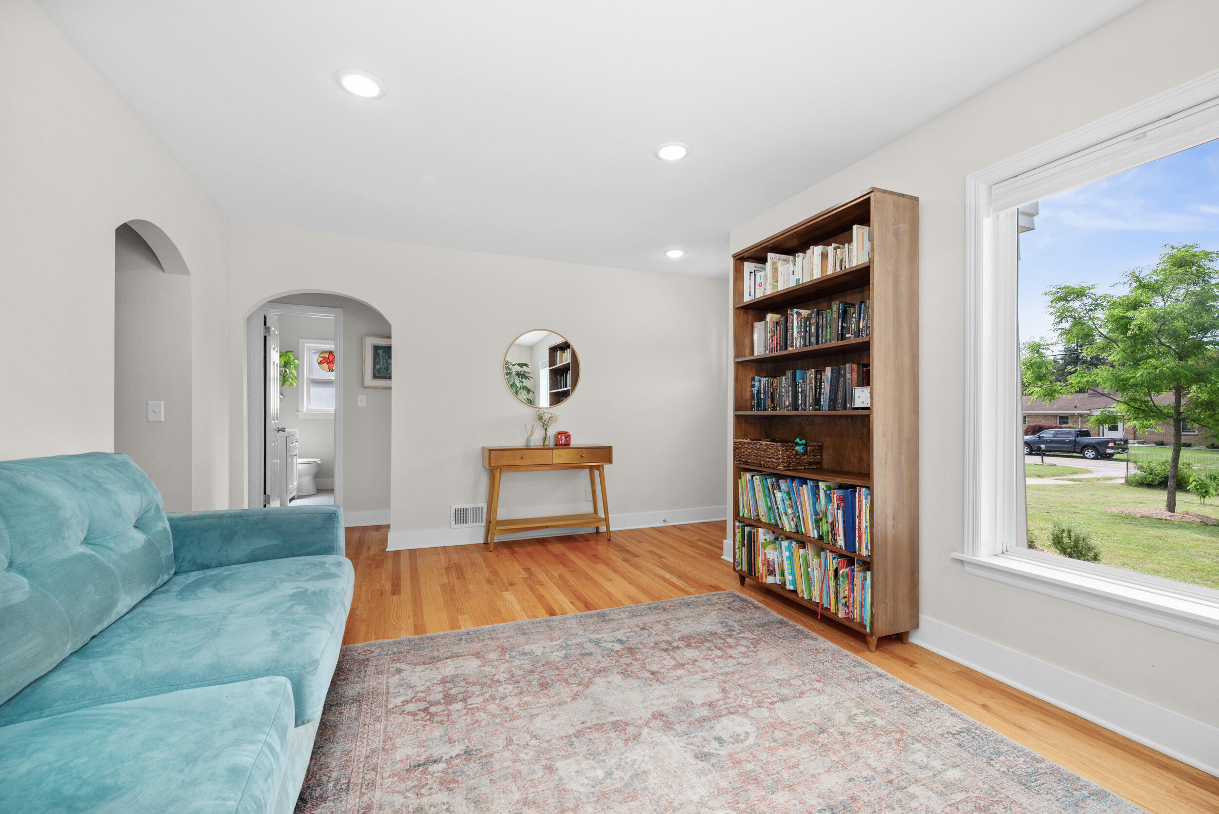 2053 Seventh Street NW Grand Rapids MI 49504