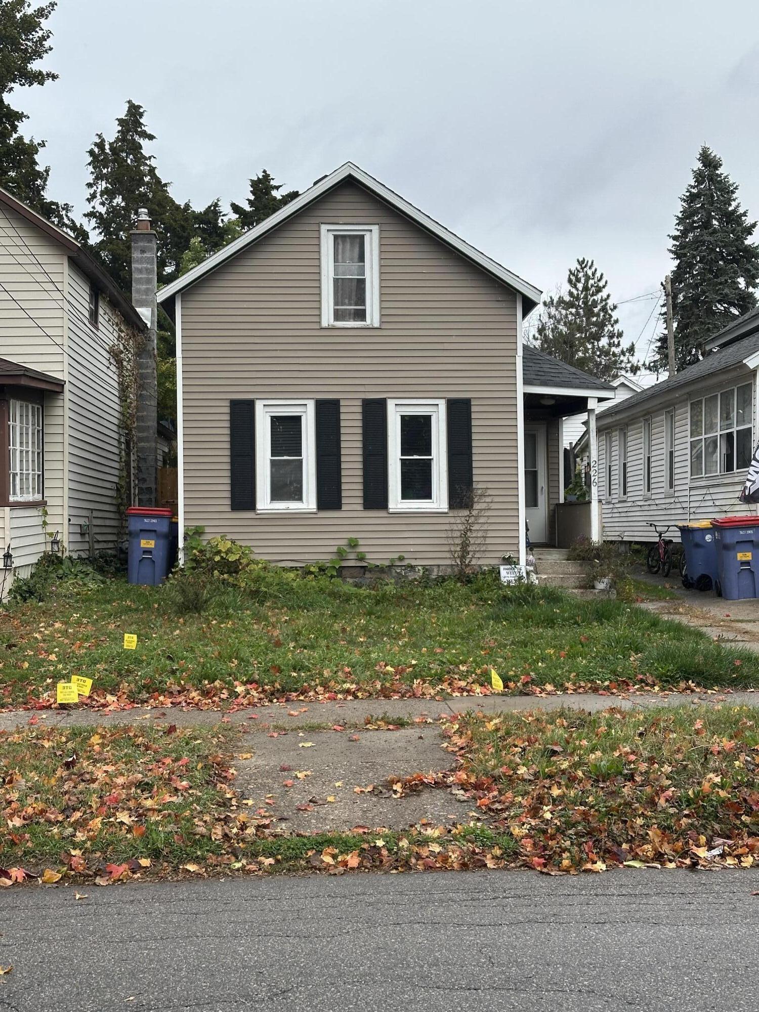 226 Lane Avenue SW Grand Rapids MI 49504
