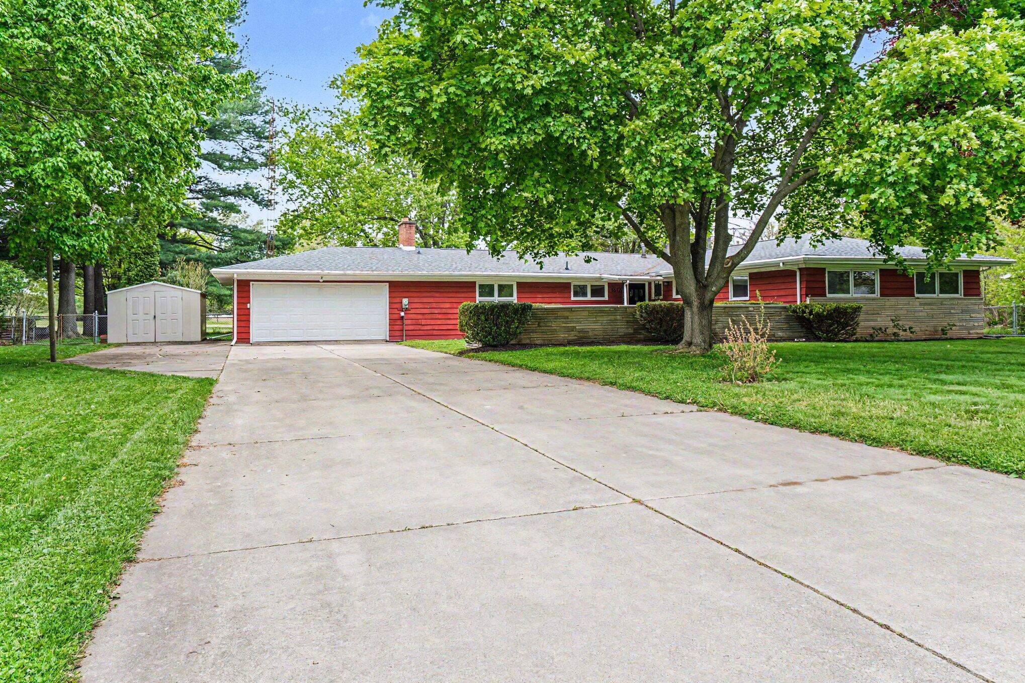 16172 Brookwood Drive Buchanan MI 49107
